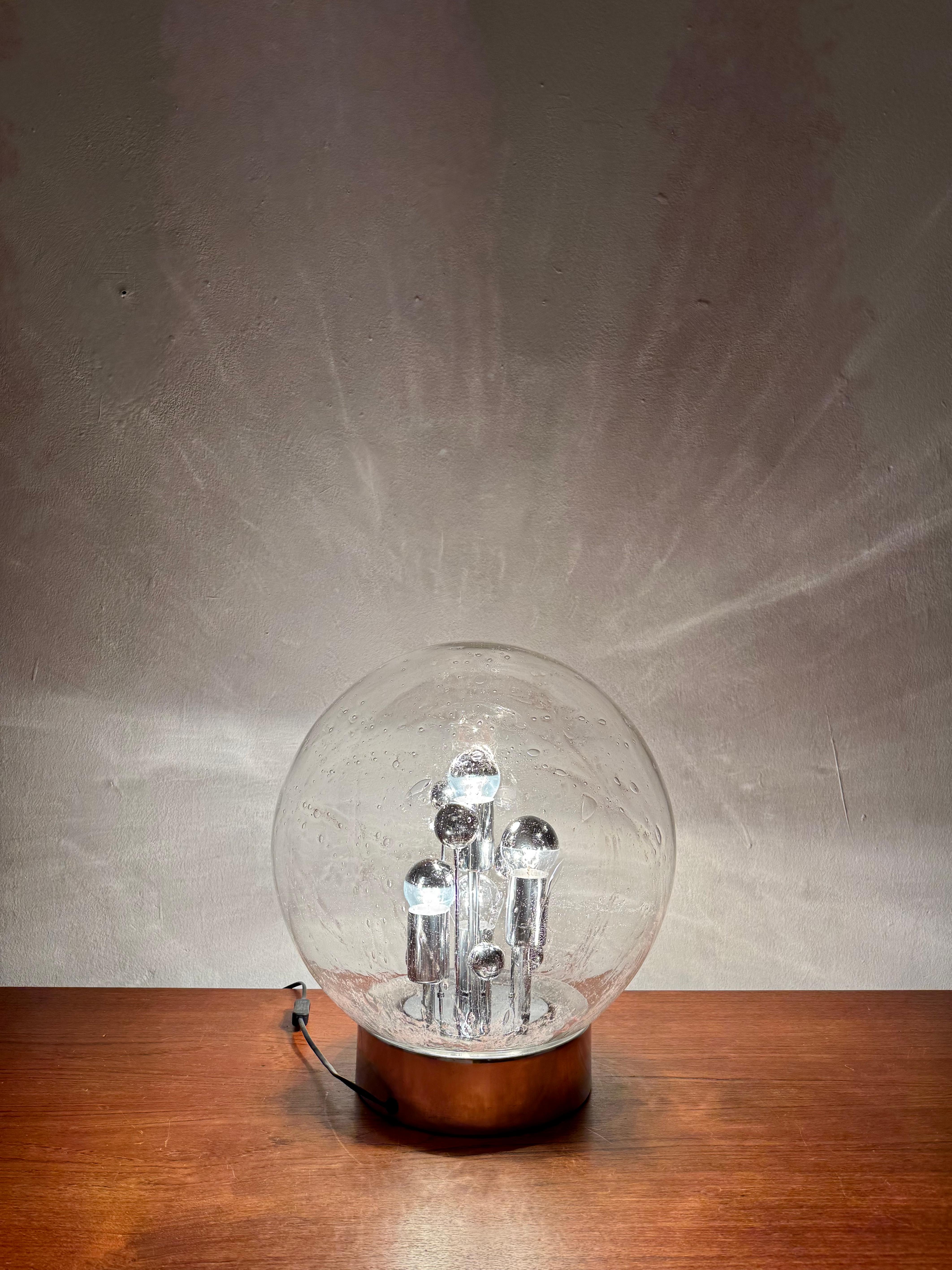 Grande lampe de bureau en verre glacé Doria en vente 2