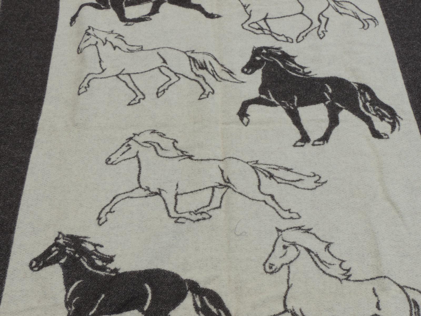 Large Ice Wool Grey and Tan Blanket Depicting Horses In Good Condition In Oakland Park, FL