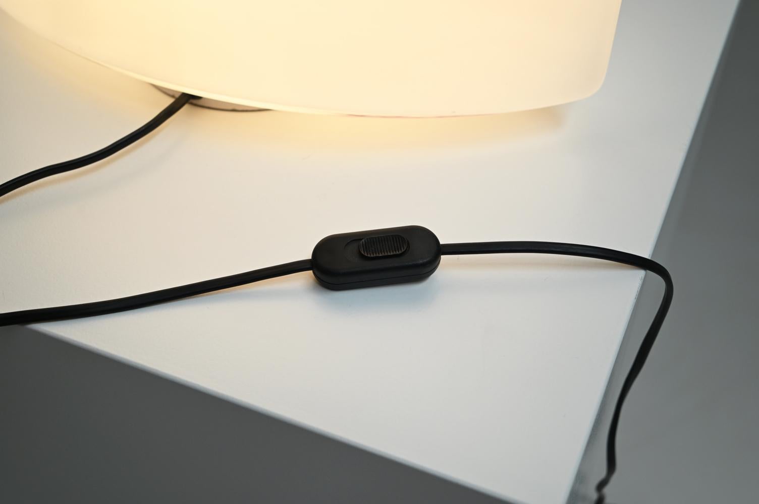 Large Idra table lamp by Rosanna Toso for Leucos , 1980s Itlay. For Sale 3