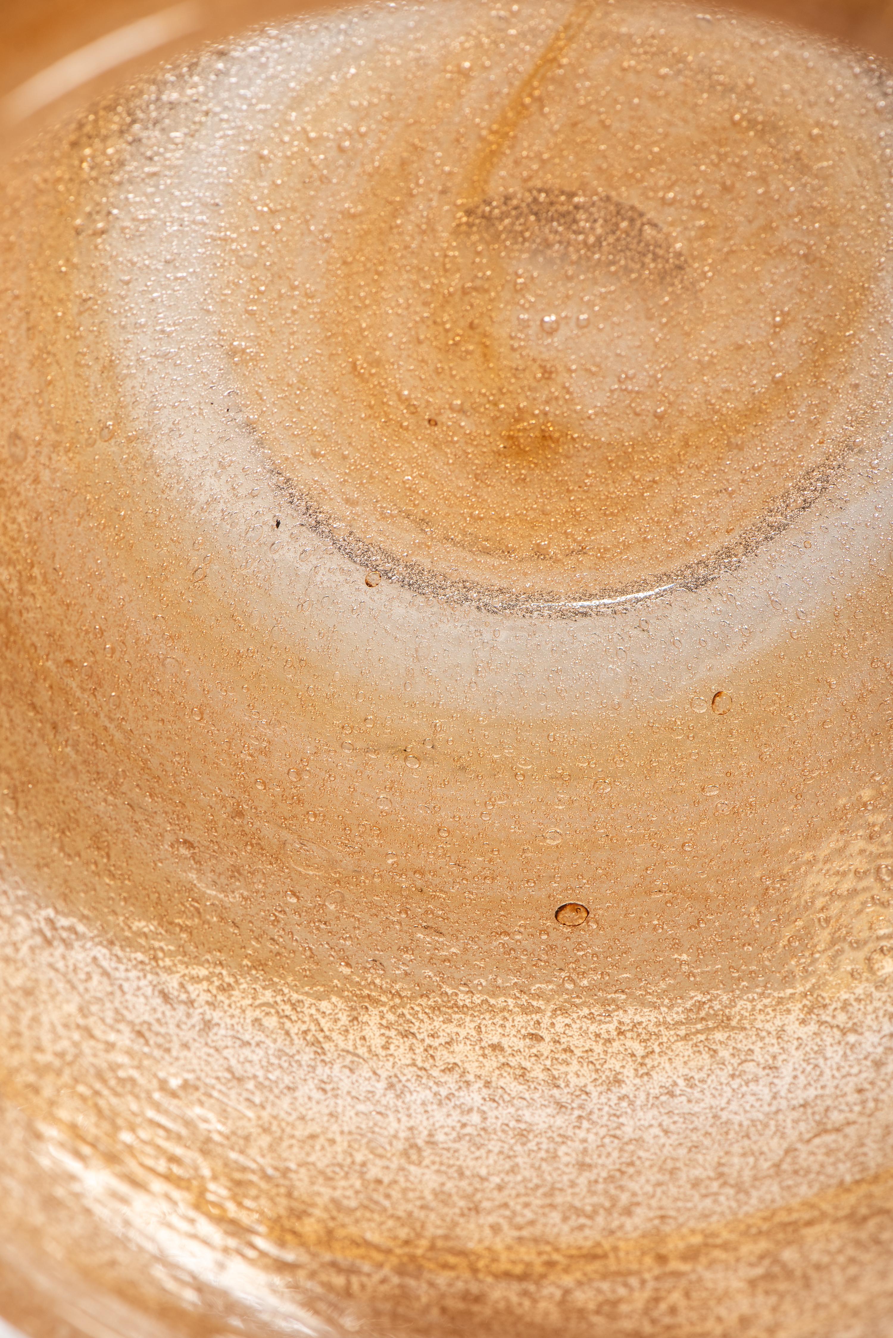 Große Schale aus Kunstglas 