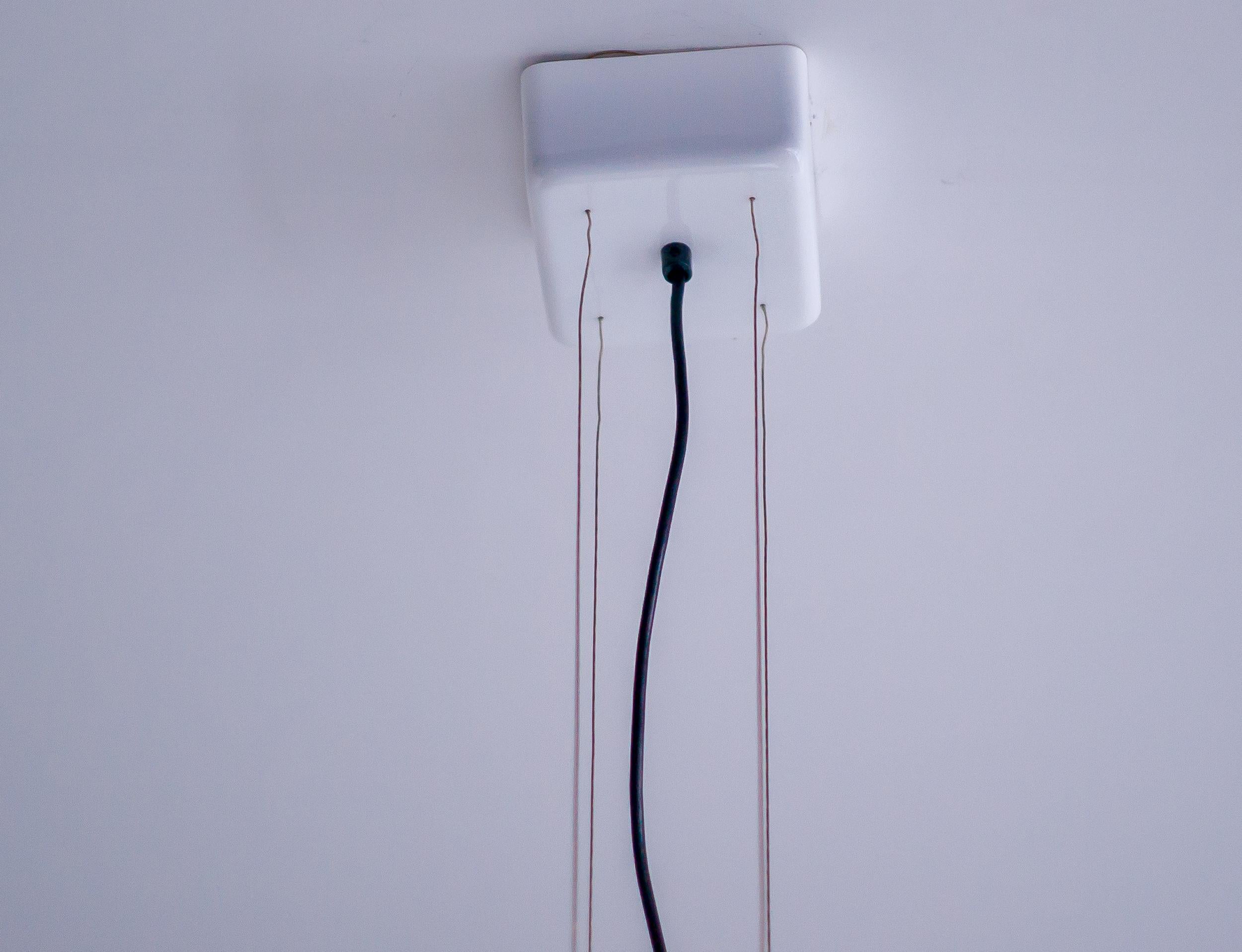 Late 20th Century Large iGuzzini Pyramid Pendant – Height Adjustable, Plexiglass, Italy 1980 For Sale