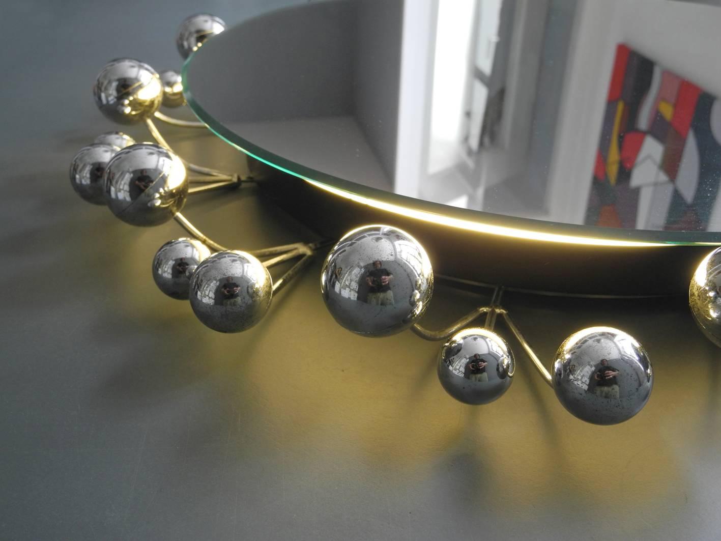 Large illuminated 1960s Space Age chrome wall mirror by Cosack In Good Condition In München, DE