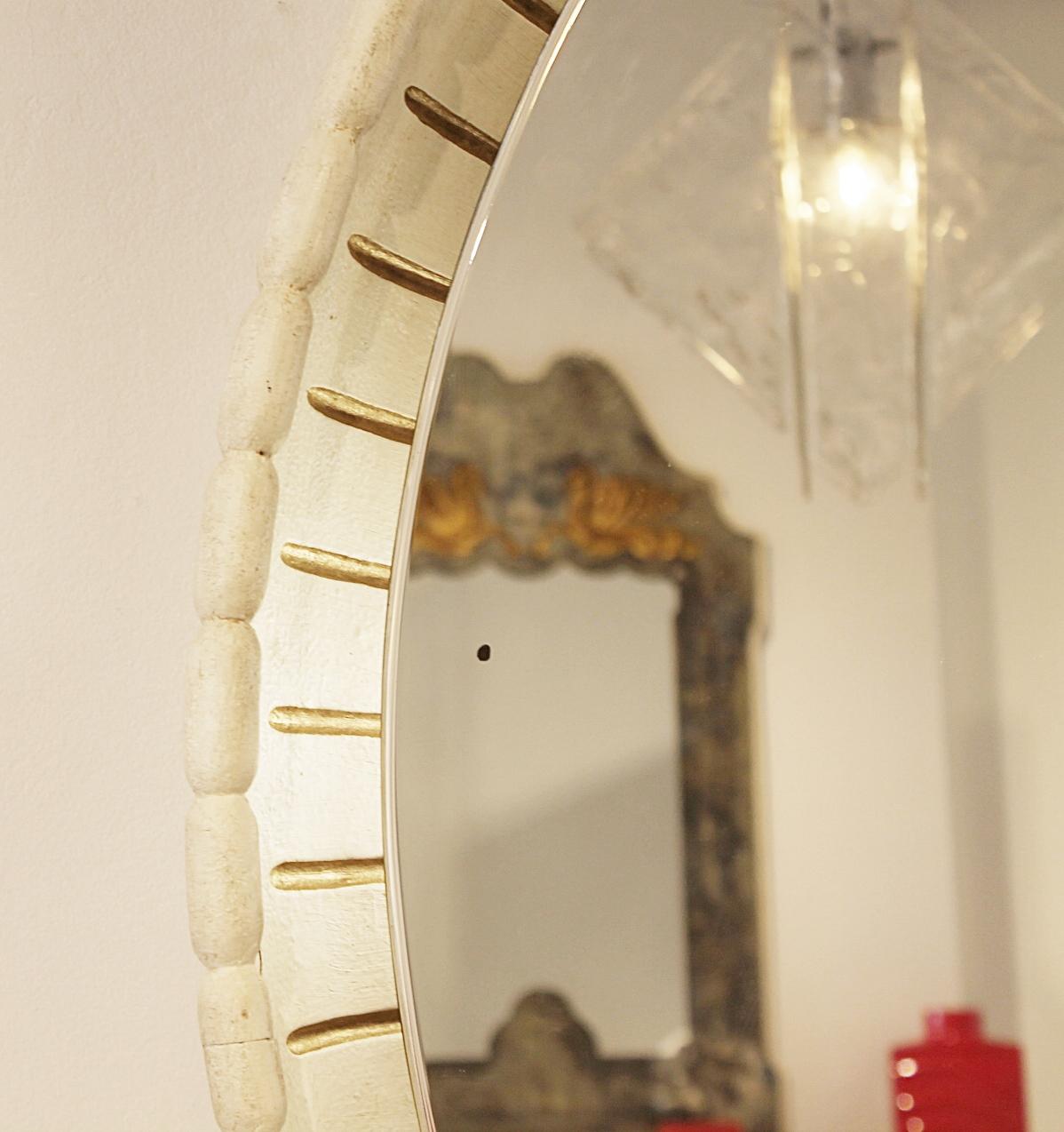 Large Illuminated Italian Wooden Mirror, circa 1940s In Fair Condition In Brussels, BE
