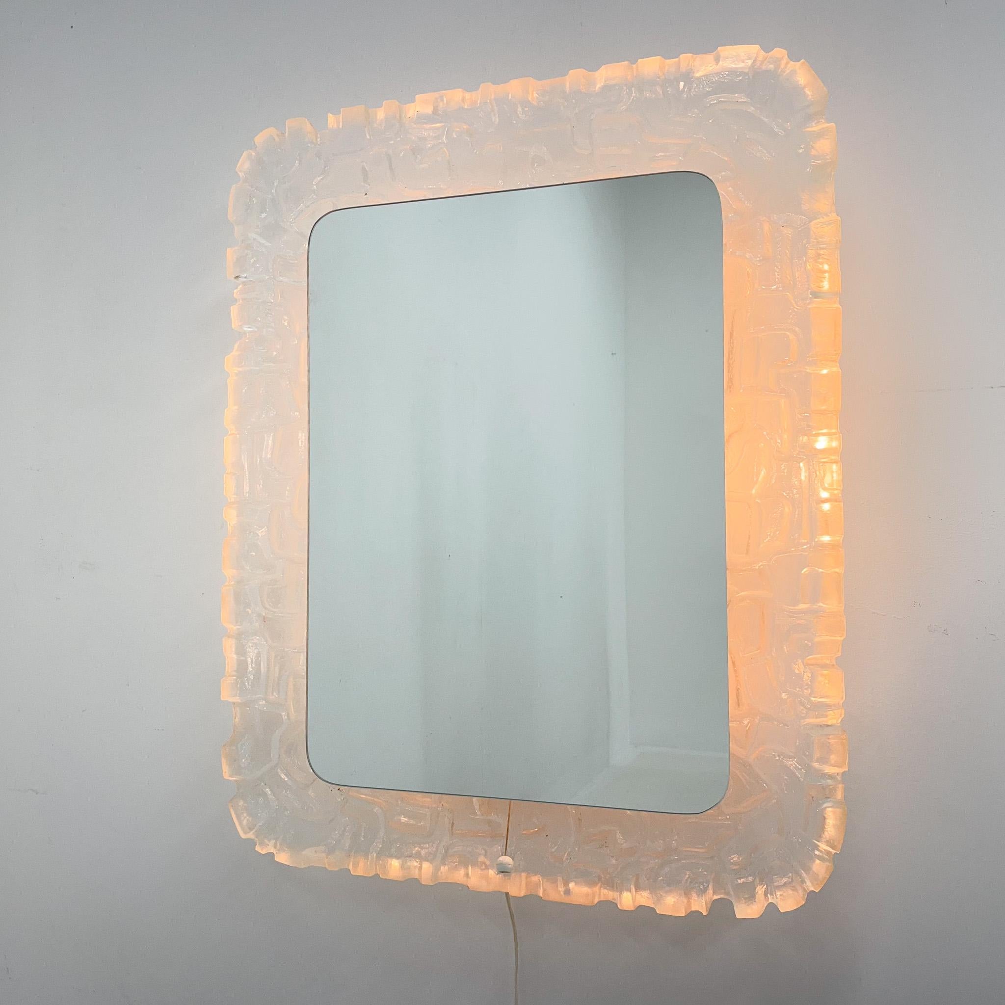 Mid-Century Modern Large Illuminated Mirror by Erco Lucite, 1970s For Sale