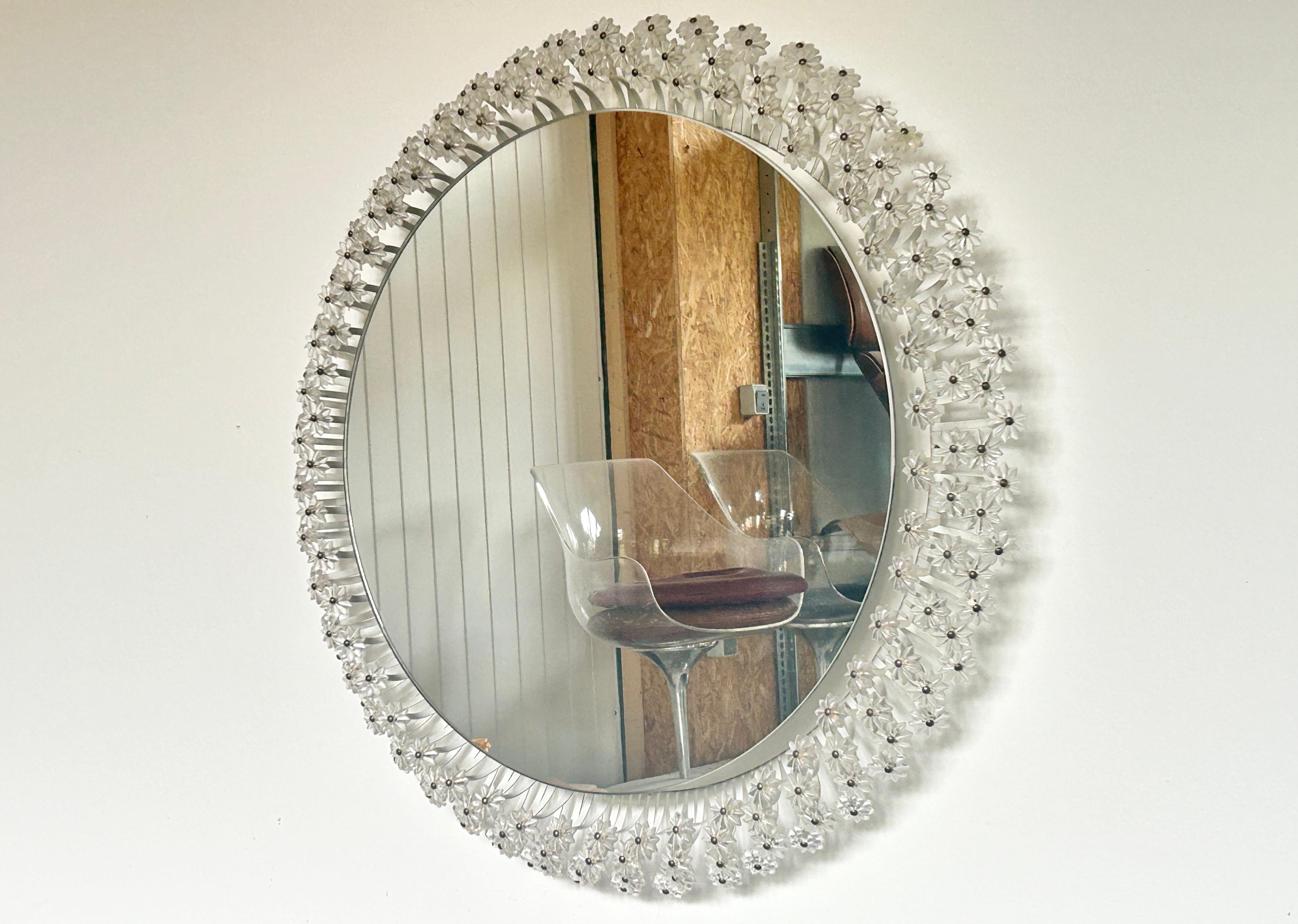 Acier Grand miroir éclairé d'Emil Stejnar pour Rupert Nikoll