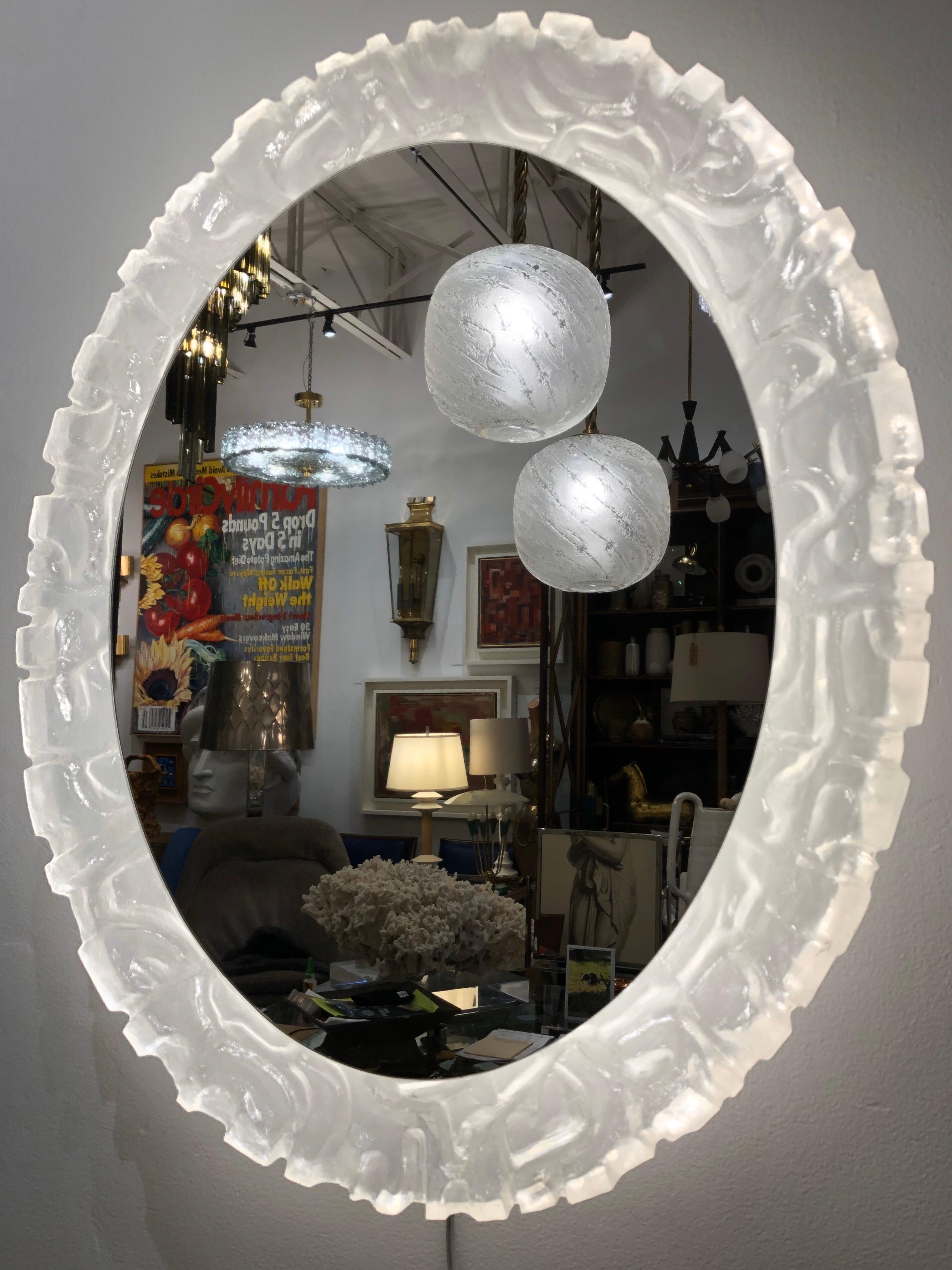 Large Illuminated Oval Wall Mirror in Lucite by Erco In Good Condition In East Hampton, NY