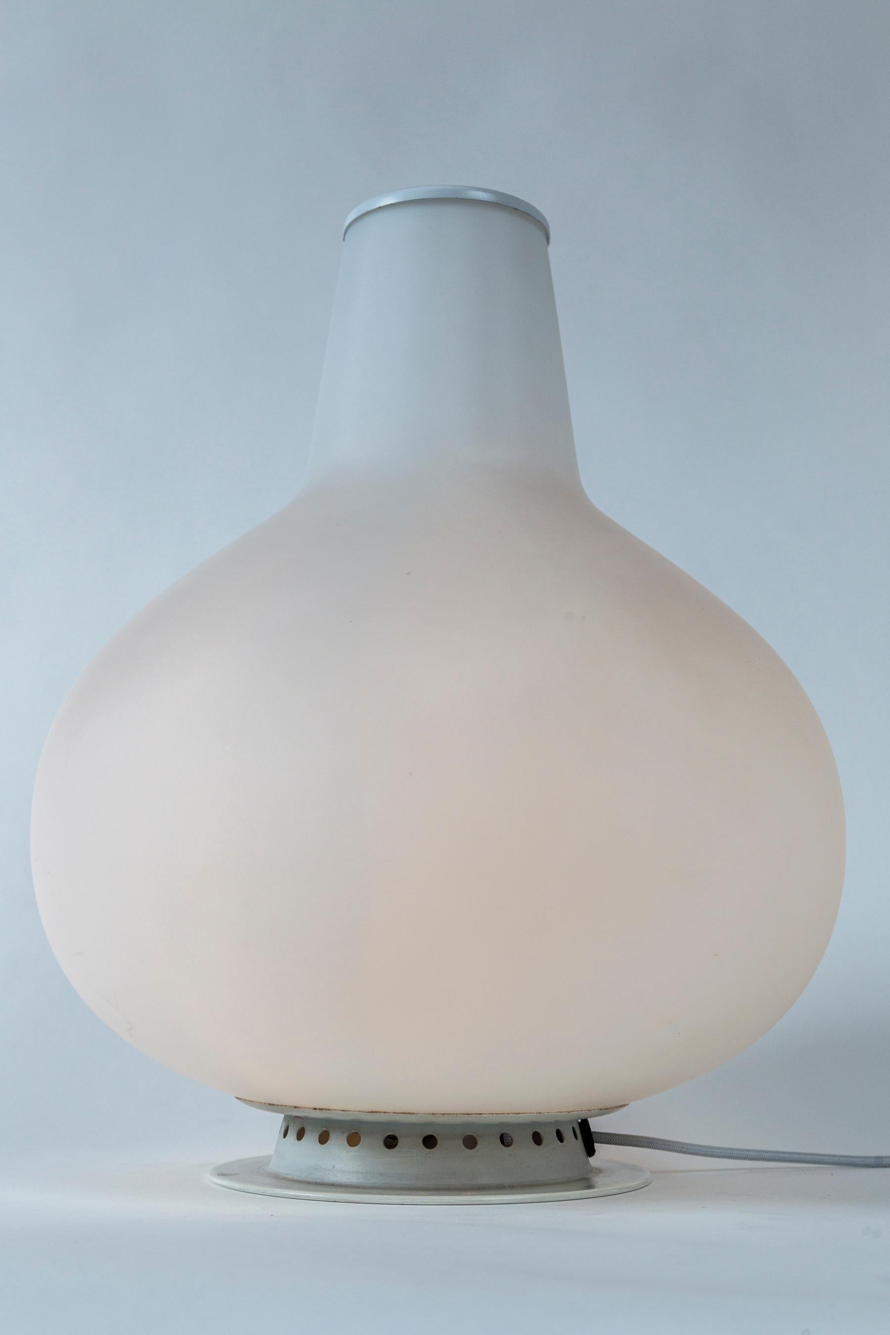 Italian Large Illuminating Vase by Max Ingrand for Fontana Arte For Sale
