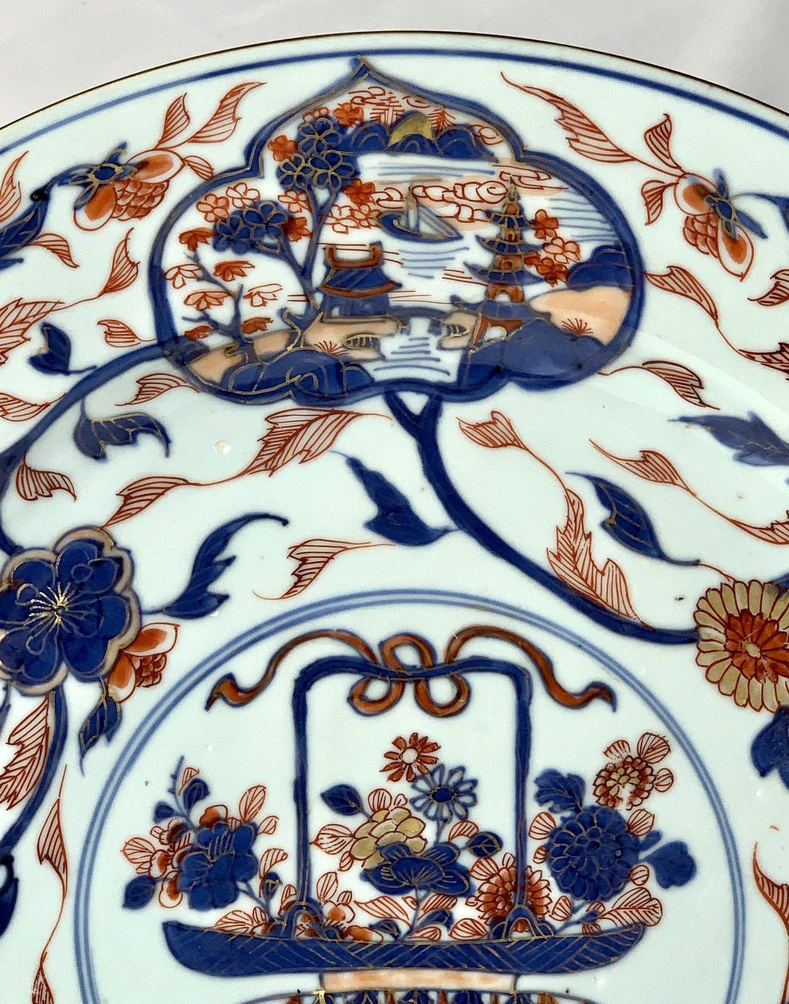 Großer chinesischer Imari-Porzellanteller aus dem 18. Jahrhundert, um 1760 (Chinesisch) im Angebot