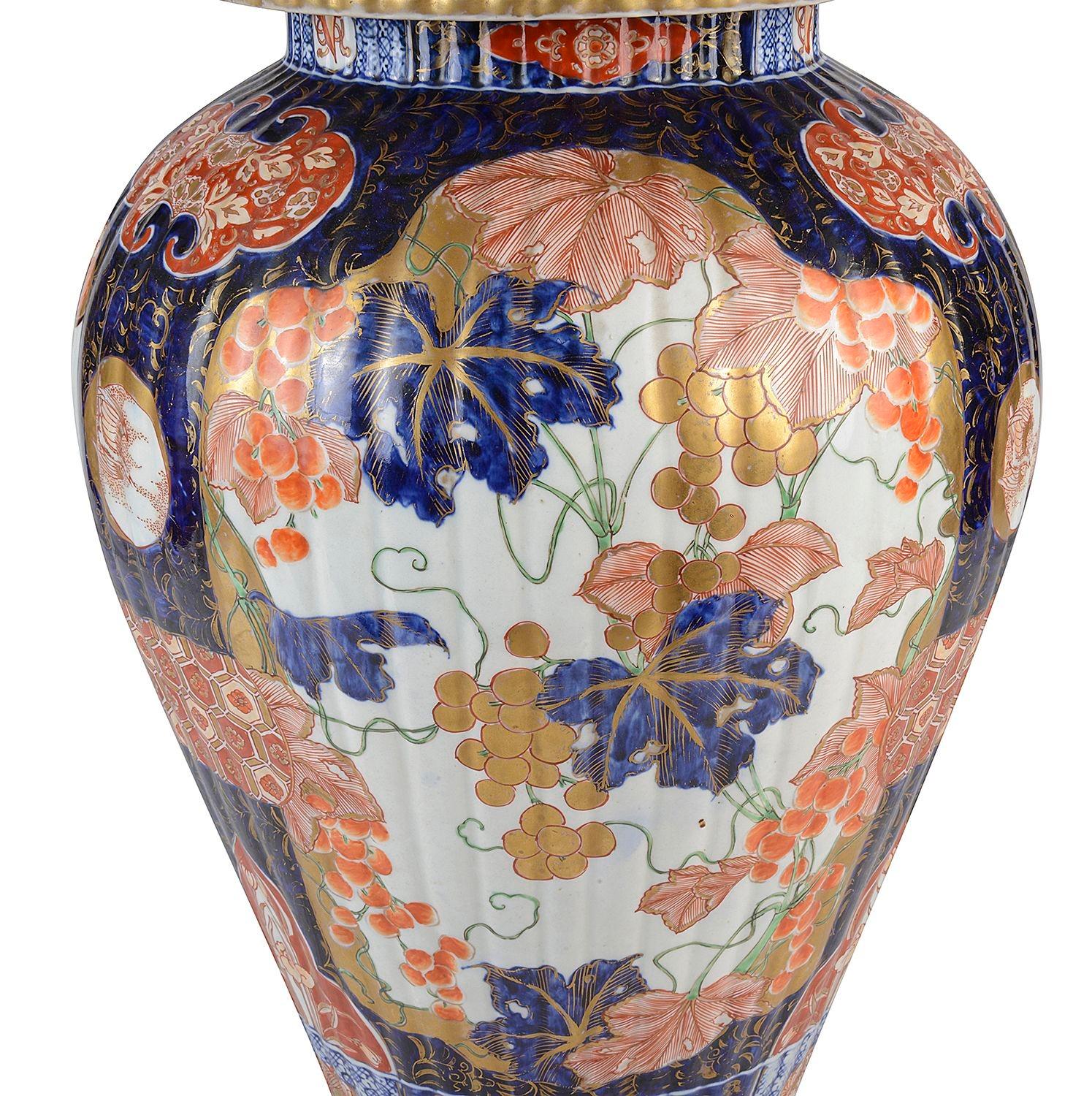 Hand-Painted Large Imari lidded vase, 19th Century. 71cm (28