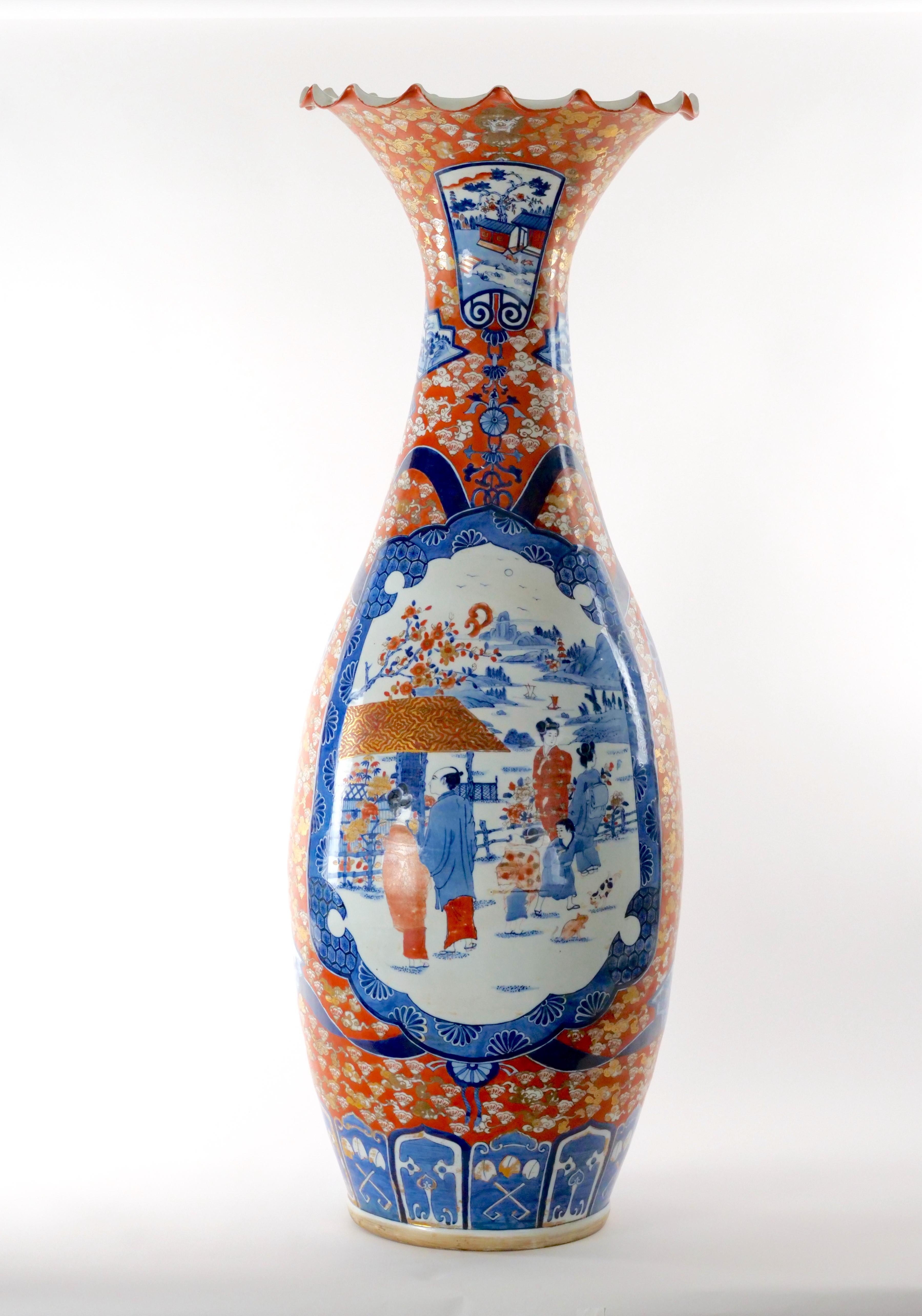 Große Deko-Stehlampe aus Imari-Porzellan in Flori-Form, Trompete (Chinoiserie) im Angebot