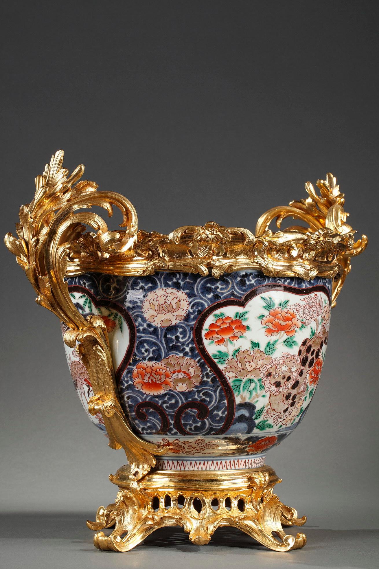Francese Grande fioriera in Imari Porcelain, Francia, 1880 circa in vendita