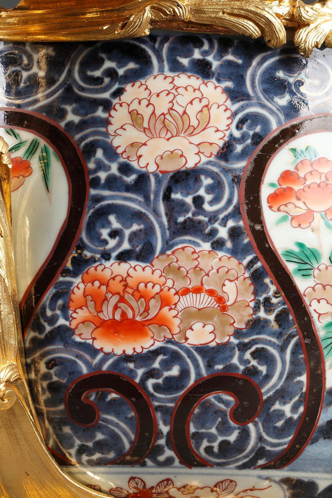 Grande fioriera in Imari Porcelain, Francia, 1880 circa In condizioni buone in vendita a PARIS, FR