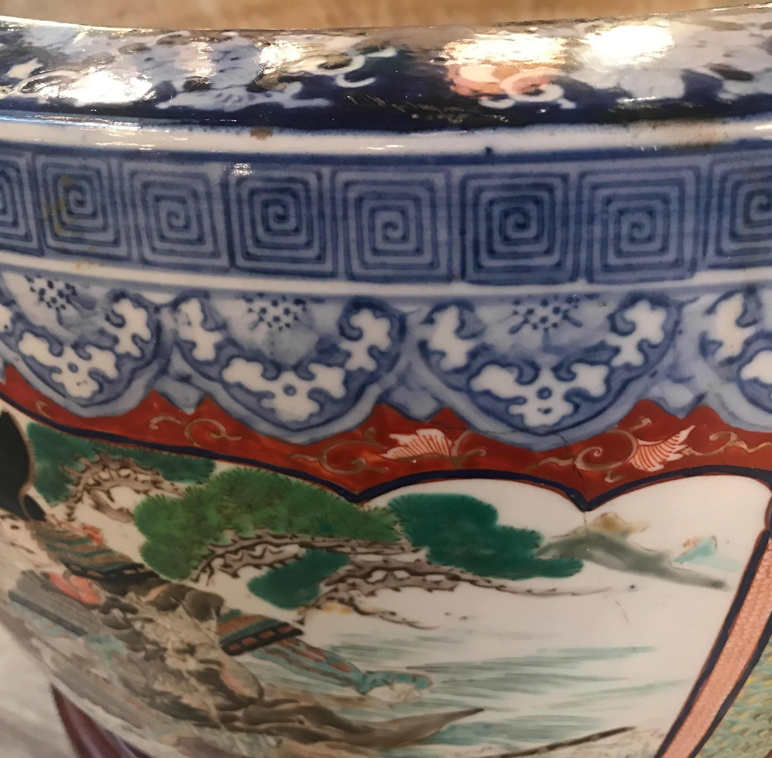 Hand-Painted Large Imari Porcelain Planter on Stand, Late 19th Century