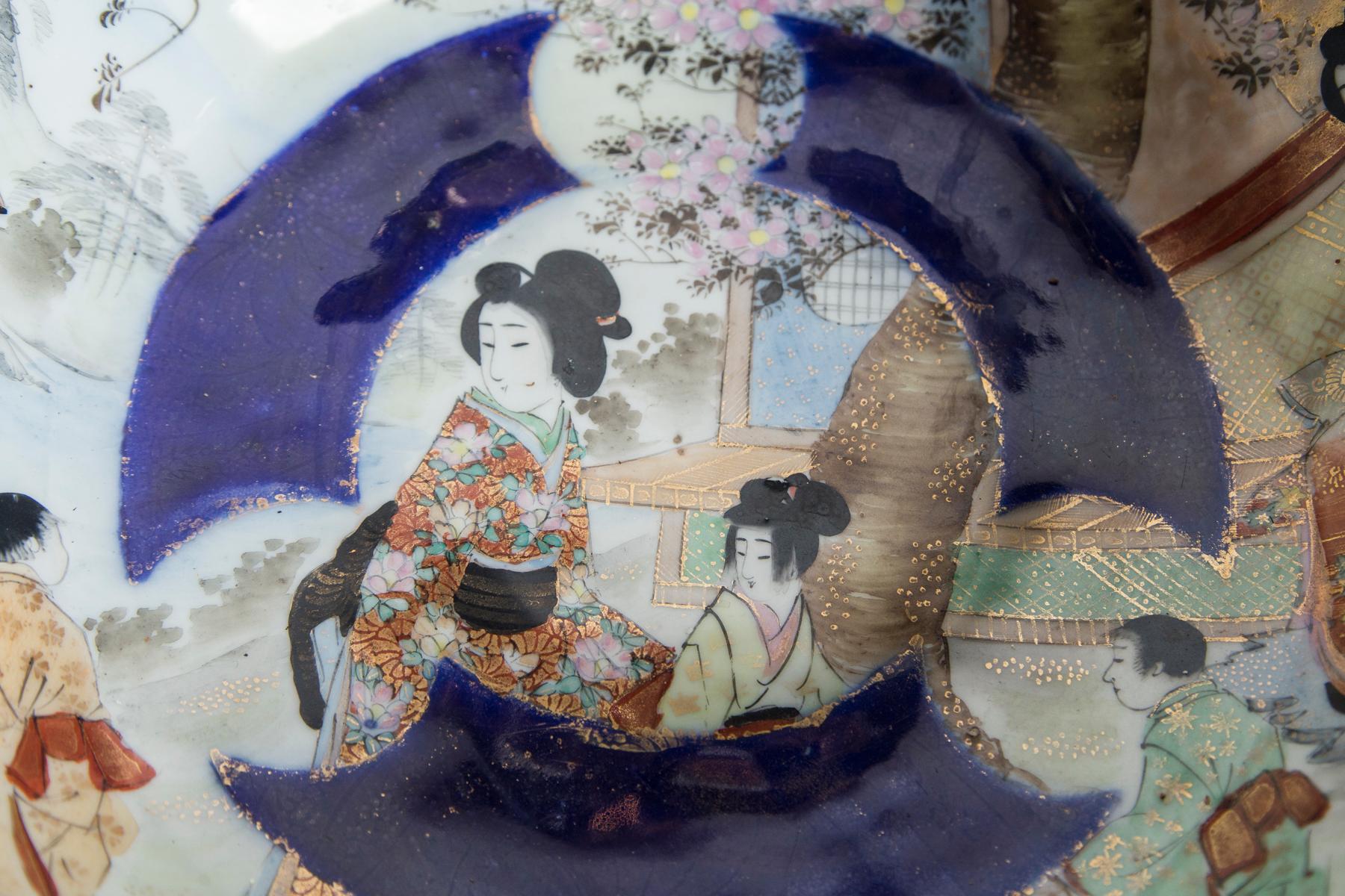 Hand-Painted Large Kutani Style Japanese Bowl For Sale