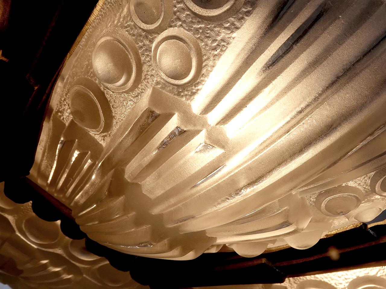 Grande e importante lampadario High Style Deco francese In condizioni buone in vendita a Peekskill, NY