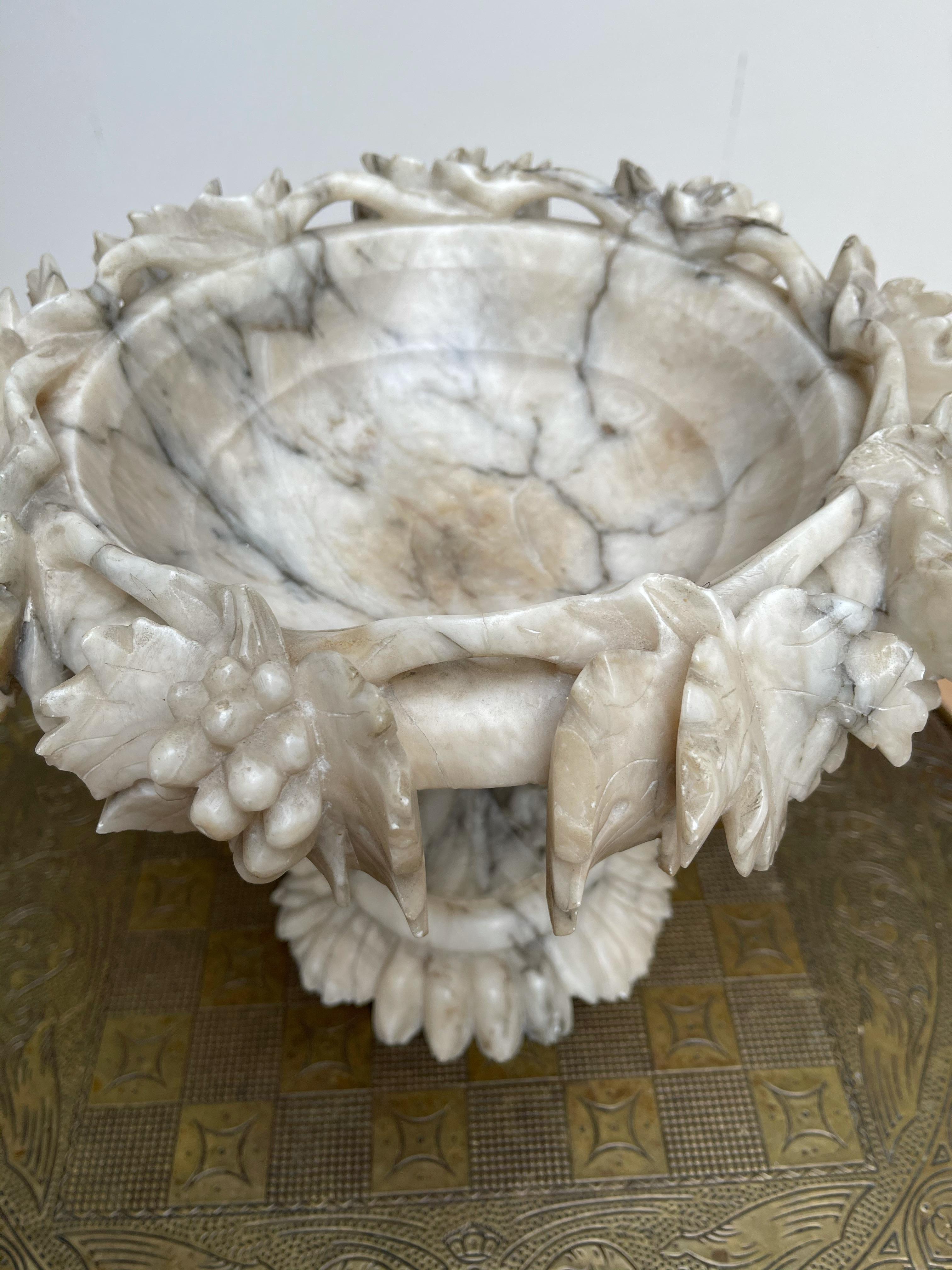 Large Impressive and Finely Carved Italian Antique Alabaster Ornamental Tazza 10