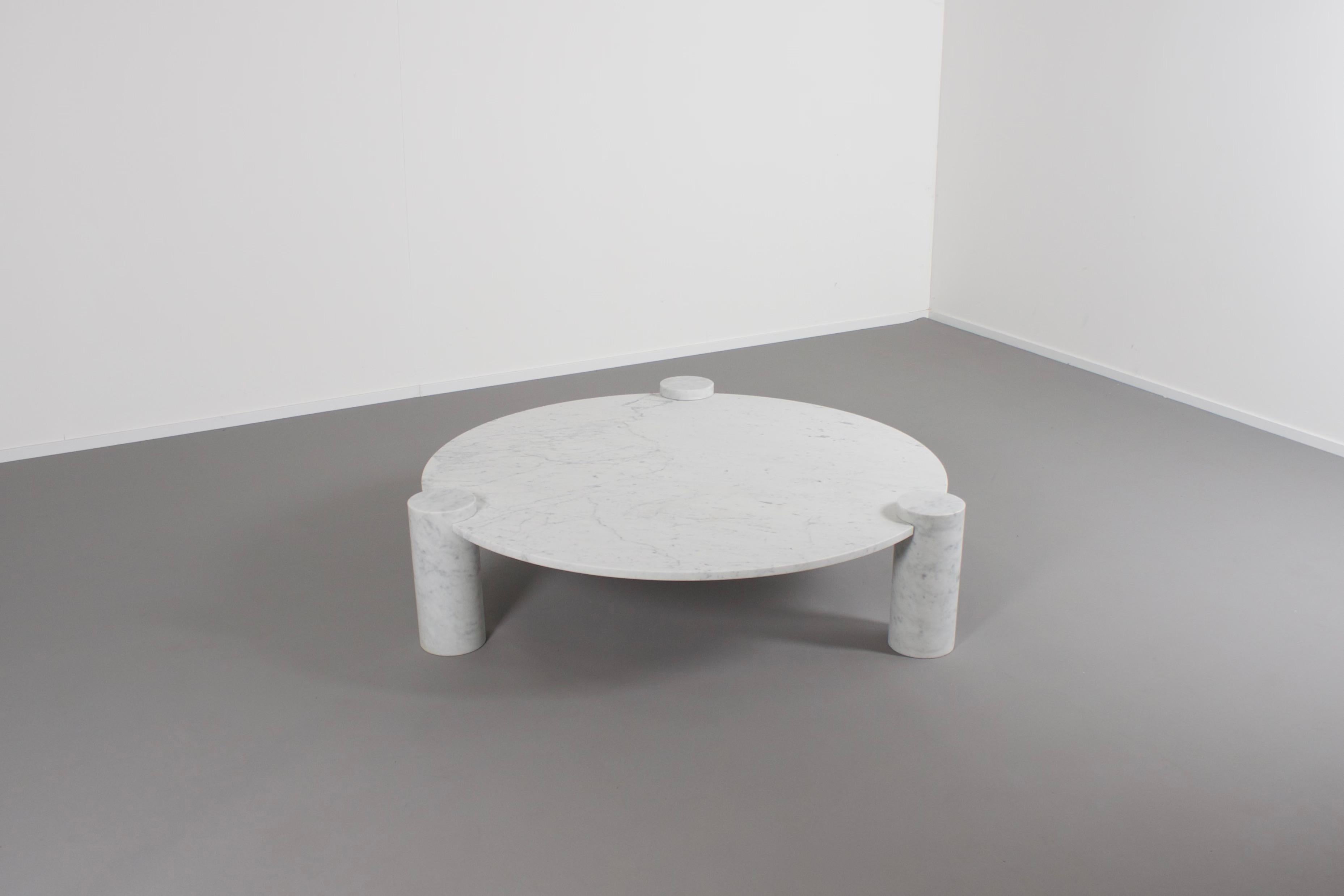 Large Impressive Carrara Marble Coffee Table Made in Italy, 1970s 1