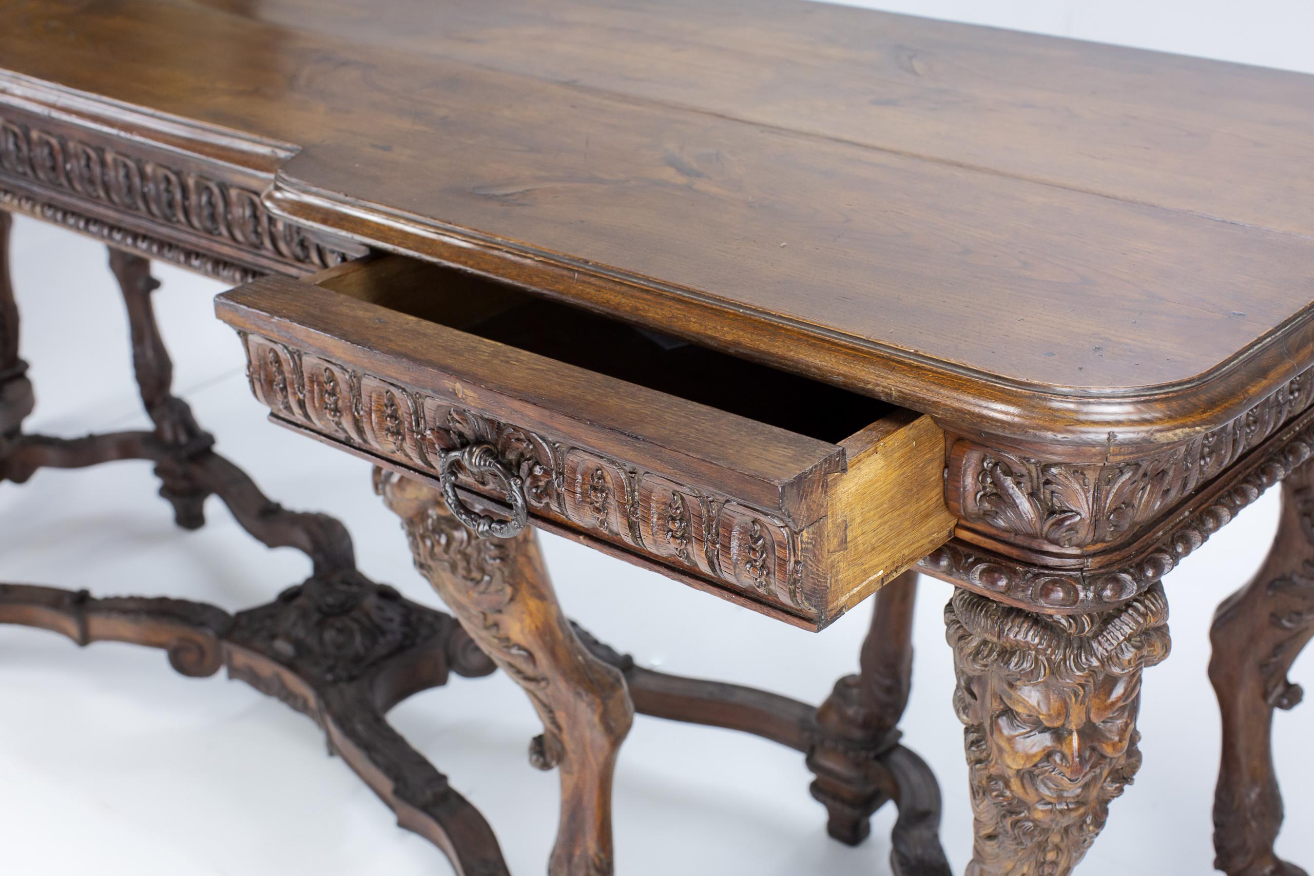 Large Impressive Carved Wood Pallazzo Console or Server In Good Condition For Sale In Pease pottage, West Sussex