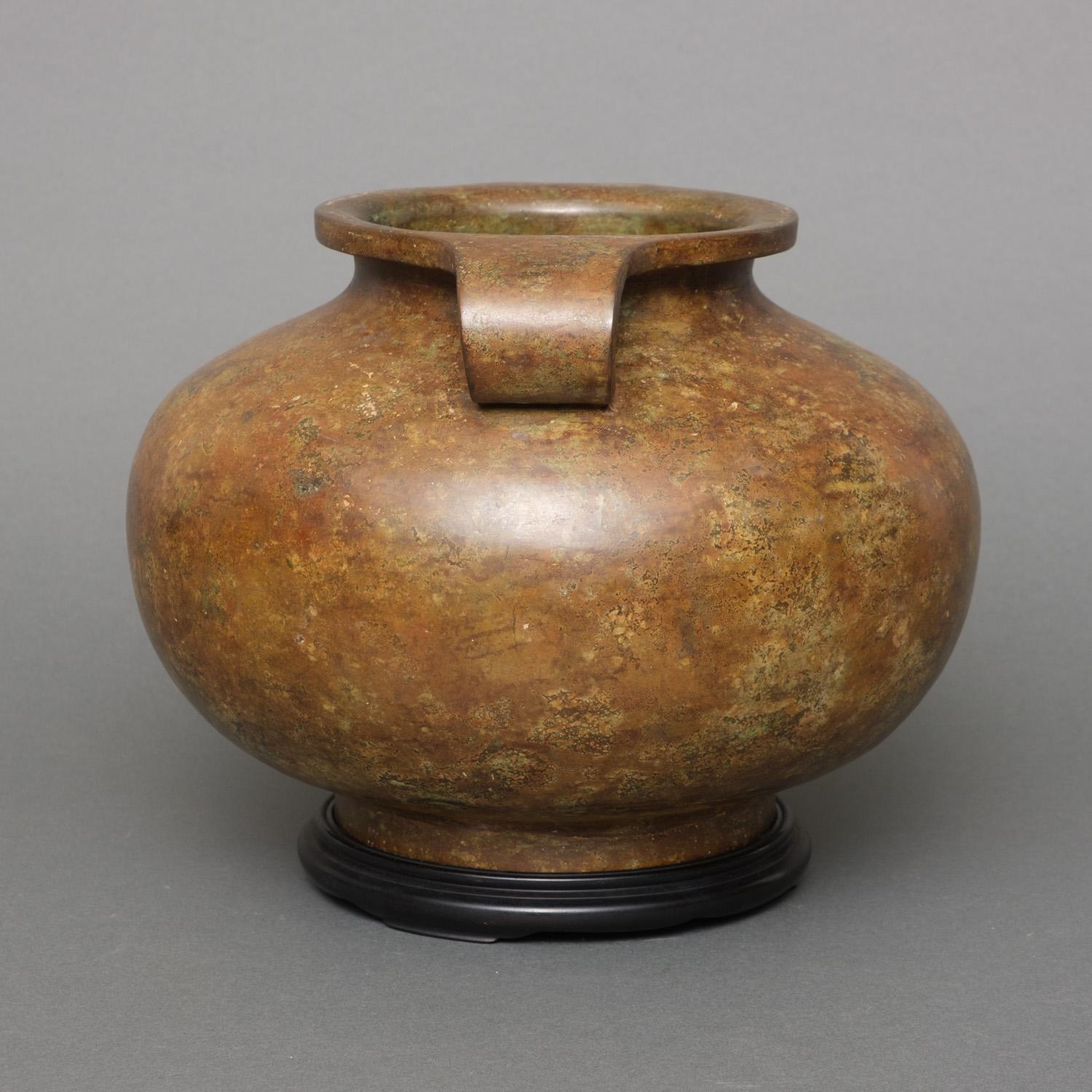 Patinated Large & impressive Japanese brown/ochre patinated bronze urn-shaped vase