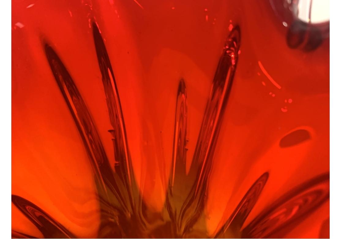 Vaso Sommerso di Murano a coste, grande e imponente, di colore rosso - Ambraina in vendita 1