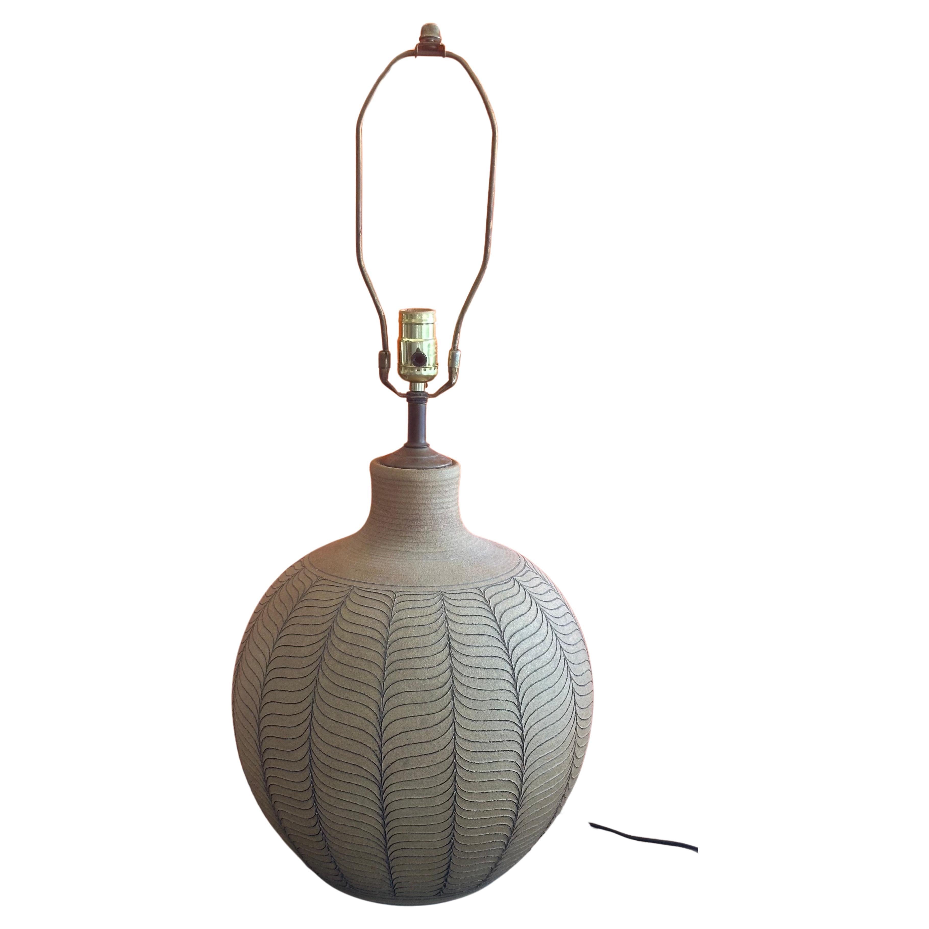 Large Incised Iron Oxide and Studio Pottery Table Lamp by Larry & Terry Brown For Sale 4