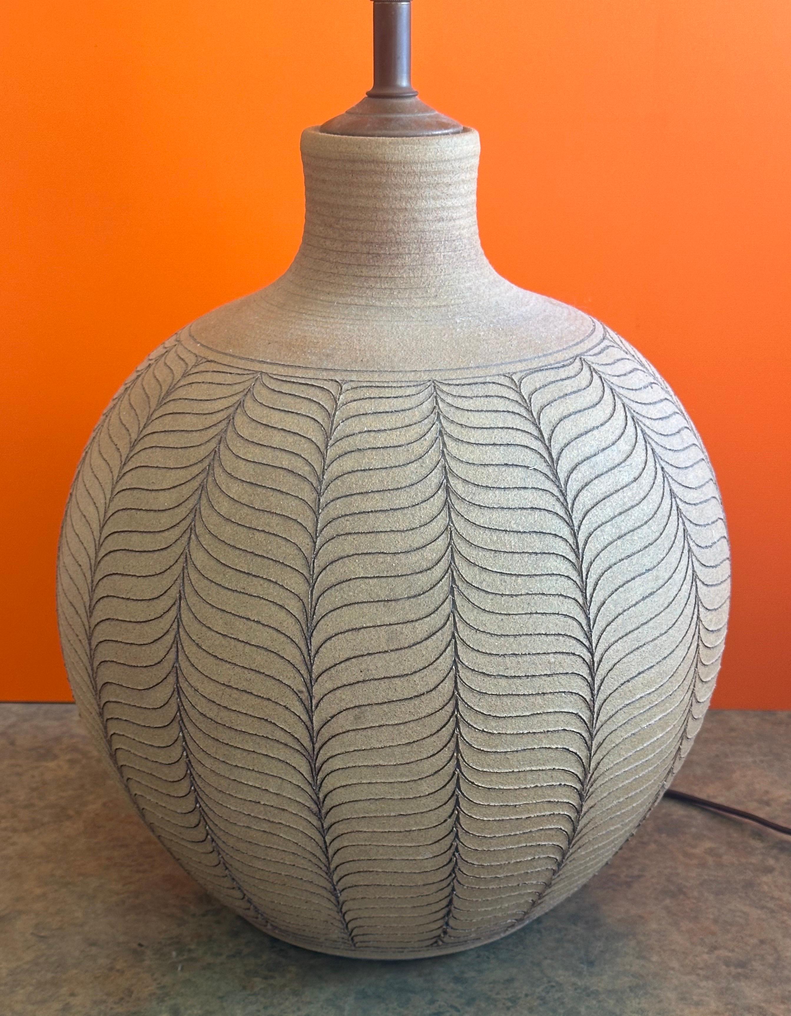 Stoneware Large Incised Iron Oxide and Studio Pottery Table Lamp by Larry & Terry Brown For Sale