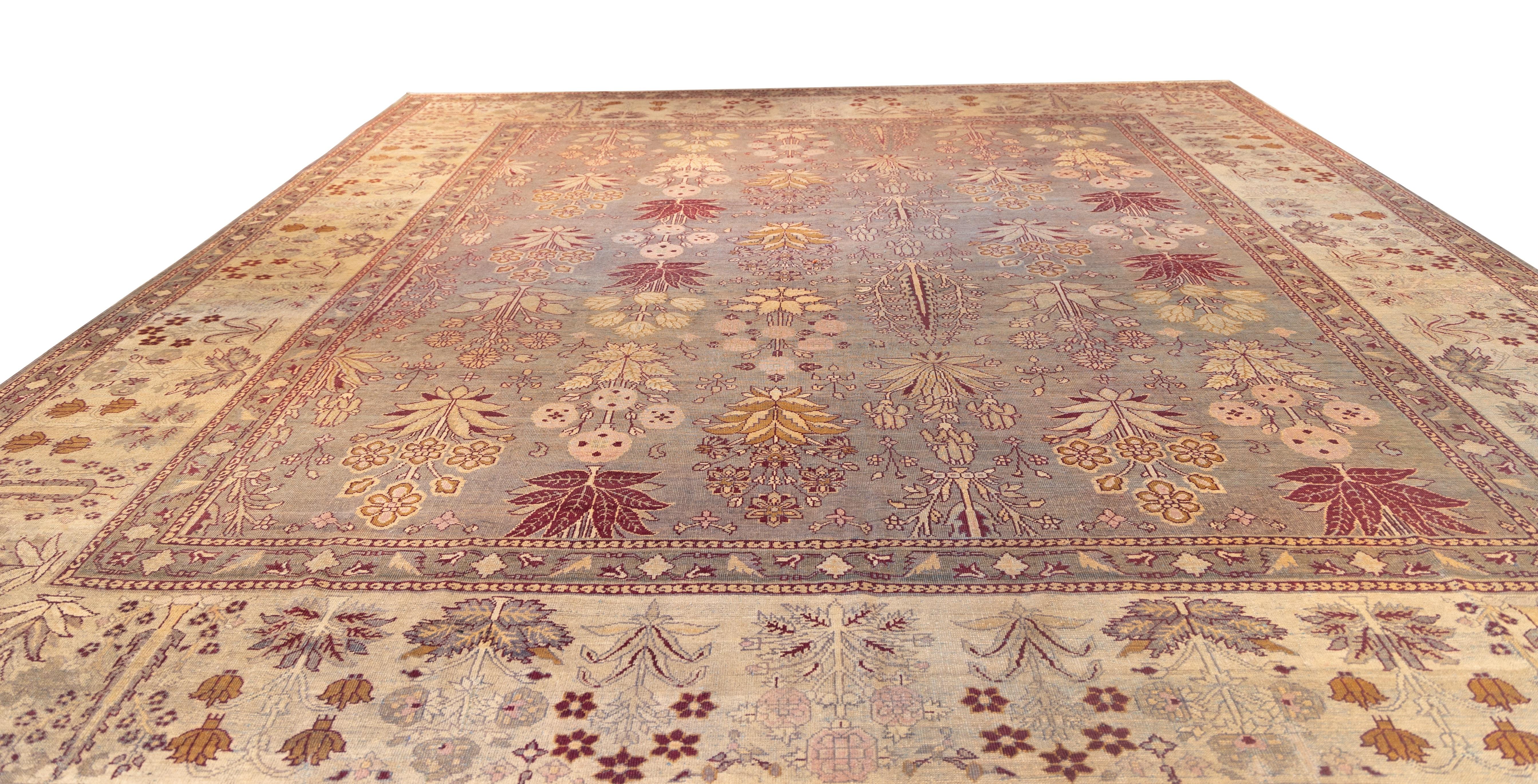 Tessuto a mano Large indian Amritsar rug from late 19th cent. in vendita