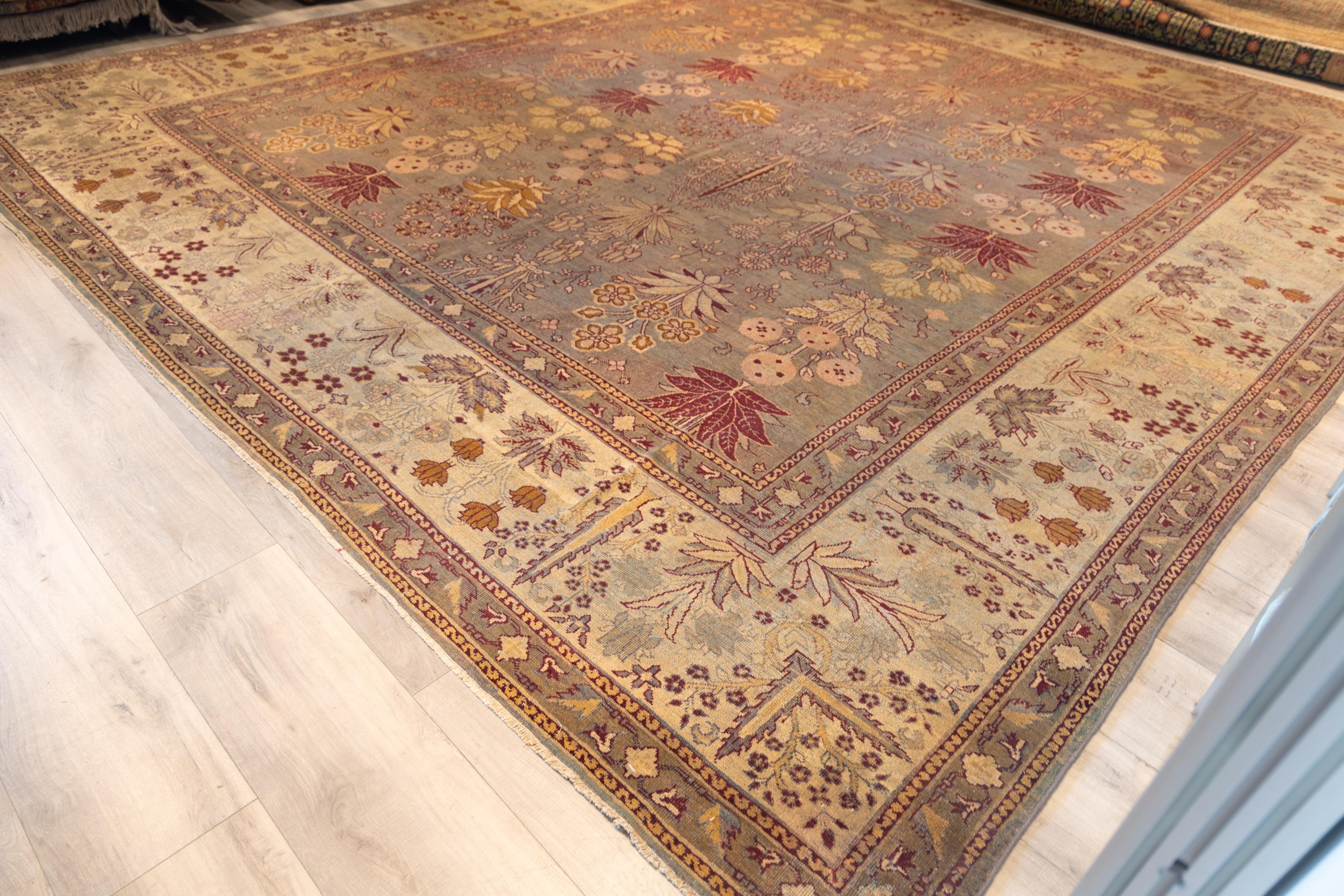 Wool Large indian Amritsar rug from late 19th cent. For Sale