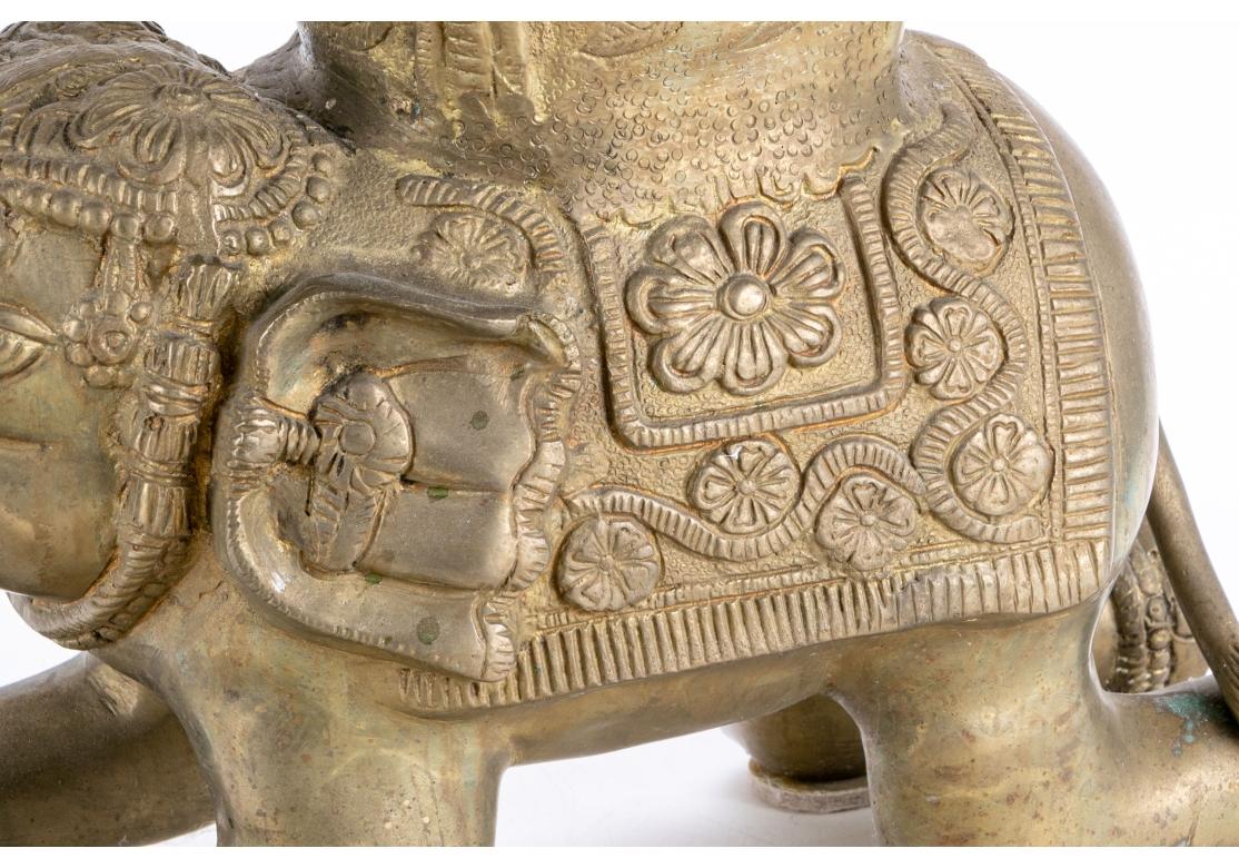 20ième siècle Grand support indien en laiton en forme d'éléphant pour parapluie/canne en vente