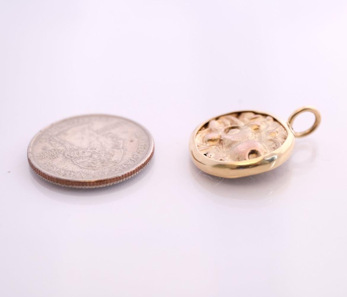 Cette liste est faite sur commande, ce qui signifie que je vais faire le pendentif et expédier dans les trois semaines. Cette pièce a été achetée auprès d'un marchand de pièces anciennes réputé.

Excellente pièce d'or - voir la photo avec le US