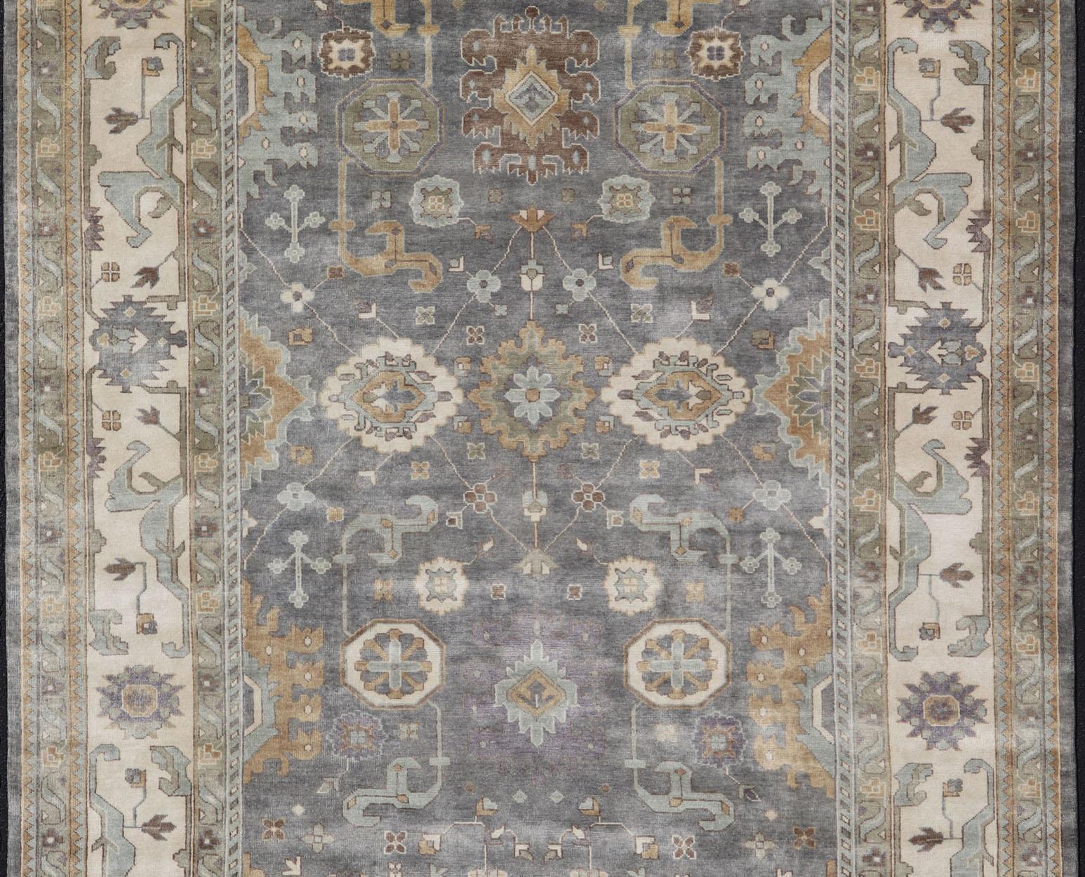 Großer handgeknüpfter indischer Oushak-Teppich in verblassten Erdtönen in 9'10 x 14'2 im Angebot 3