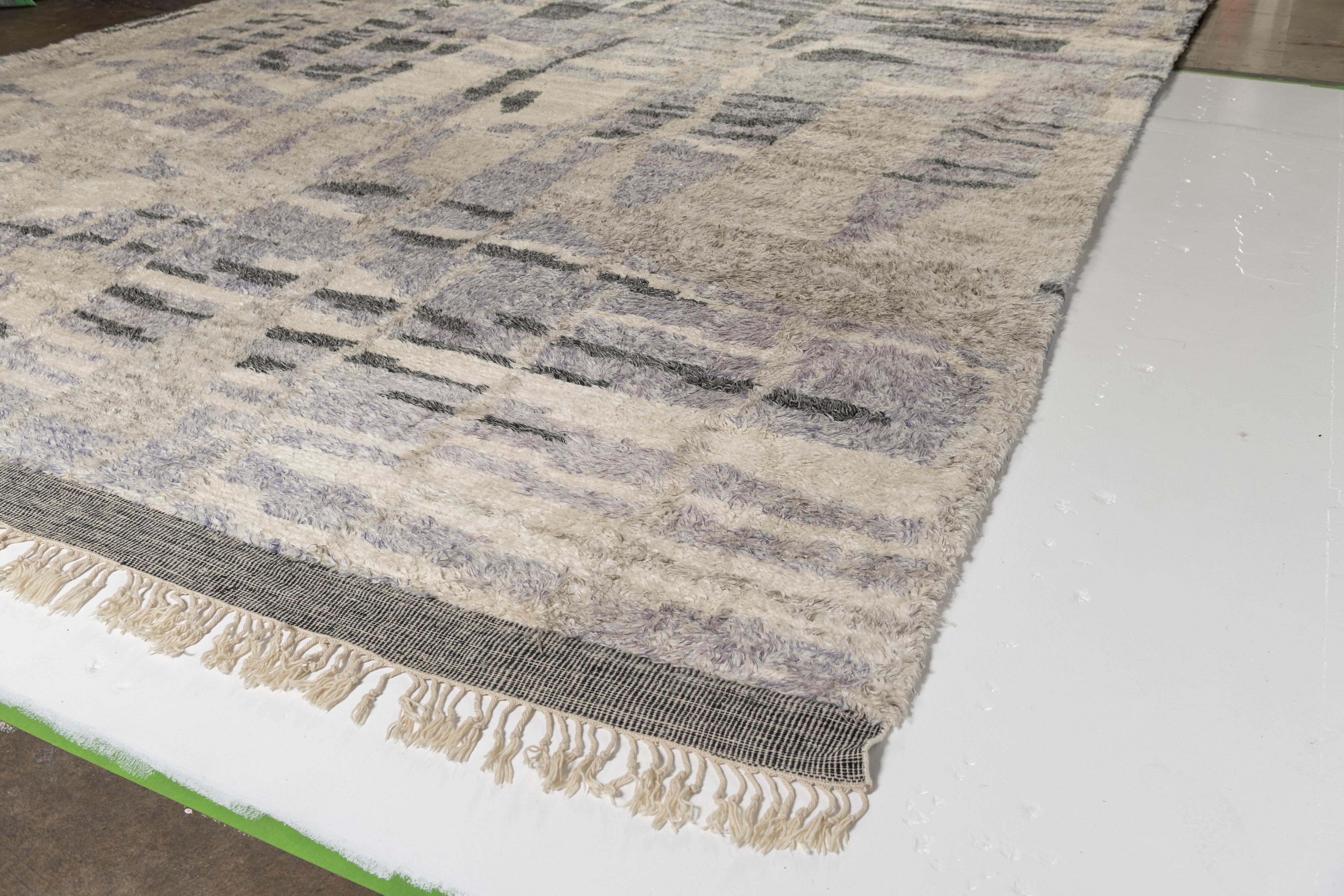 Alfombra india grande con motivos marroquíes en venta 1