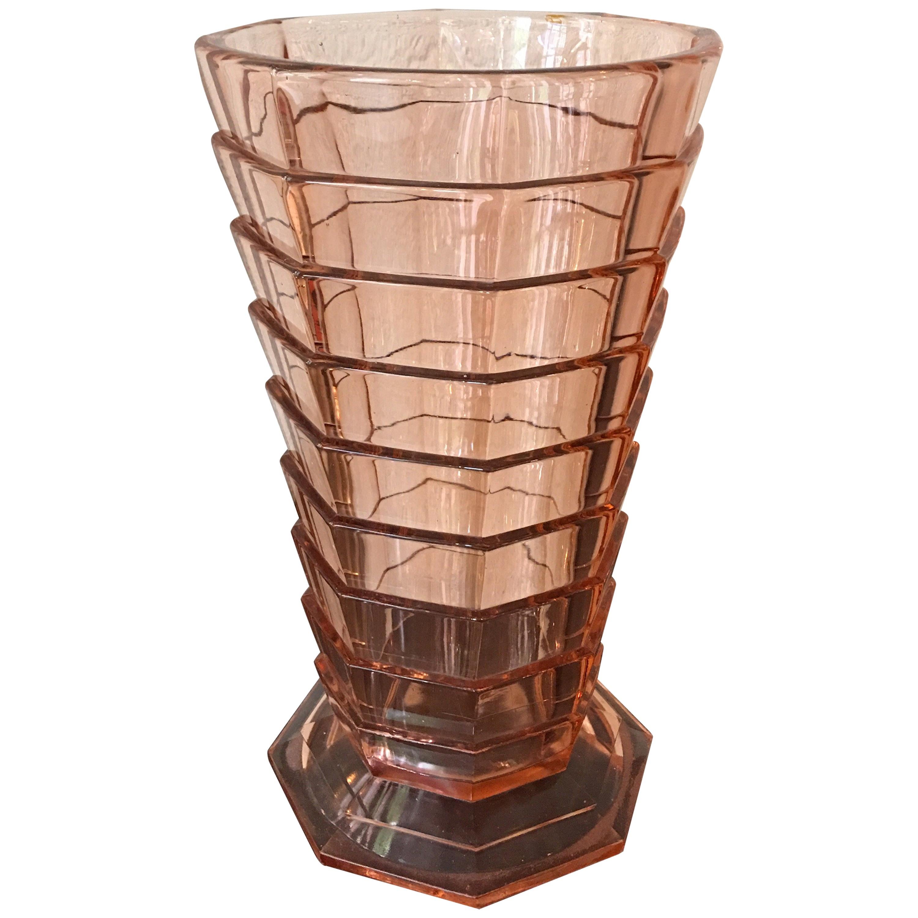 Large Indiana Tea Room Depression Glass Vase