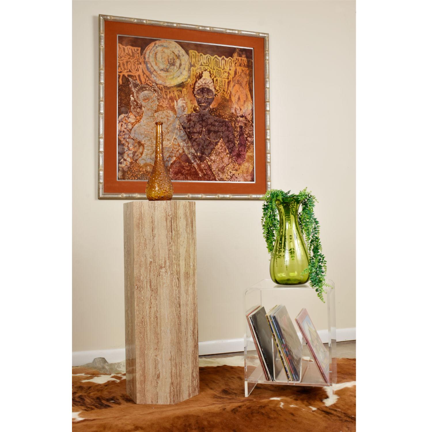 Große Indonesische figurale Batik-Figurenfigur aus Silber-Bambusimitat in gebranntem Orange und Indigo im Zustand „Gut“ im Angebot in Chattanooga, TN