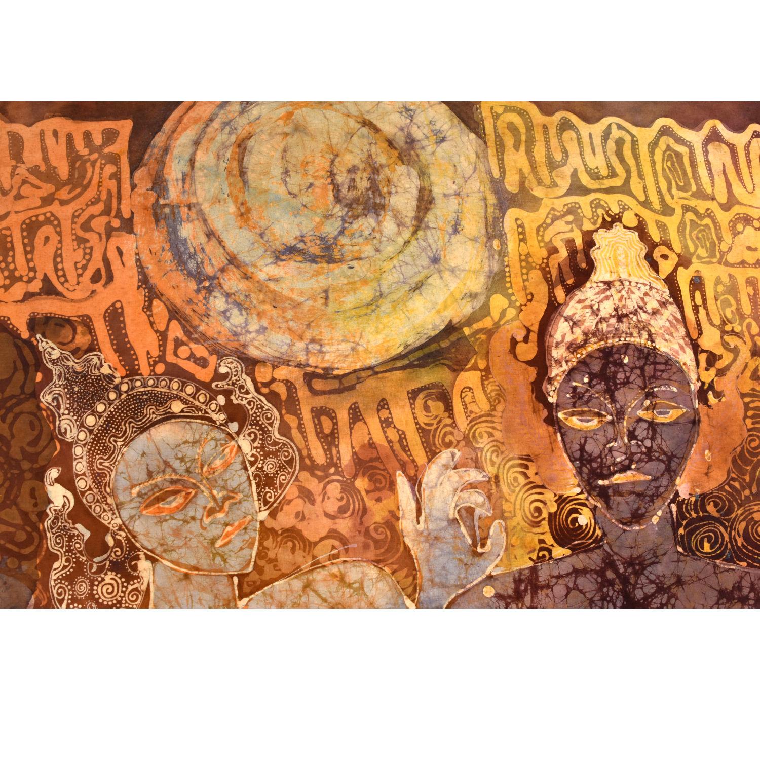 Große Indonesische figurale Batik-Figurenfigur aus Silber-Bambusimitat in gebranntem Orange und Indigo (Stoff) im Angebot