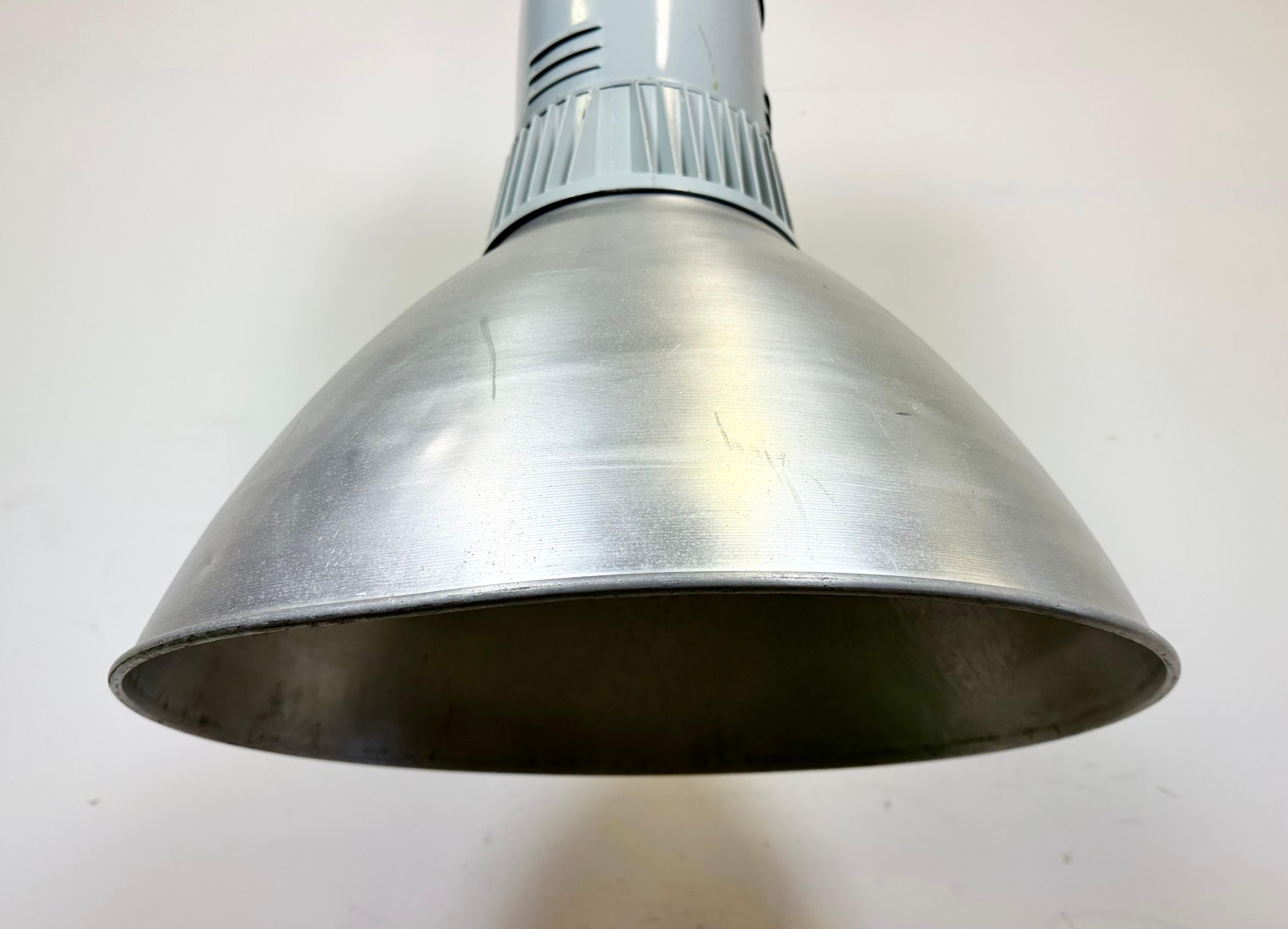 Large Industrial Aluminium Pendant Light from Elektrosvit, 1960s For Sale 4