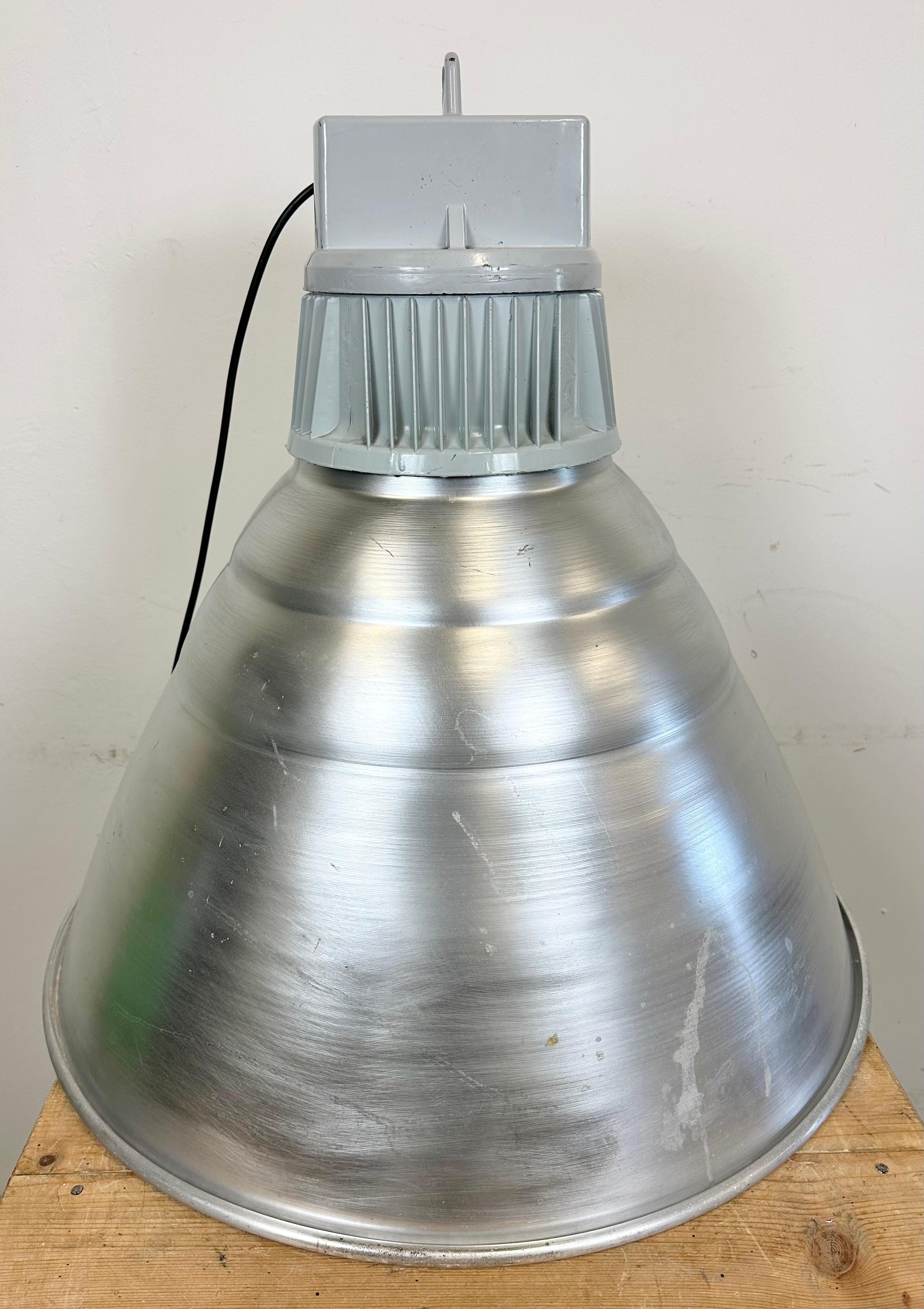 Large Industrial Aluminium Pendant Light from Elektrosvit, 1960s For Sale 9