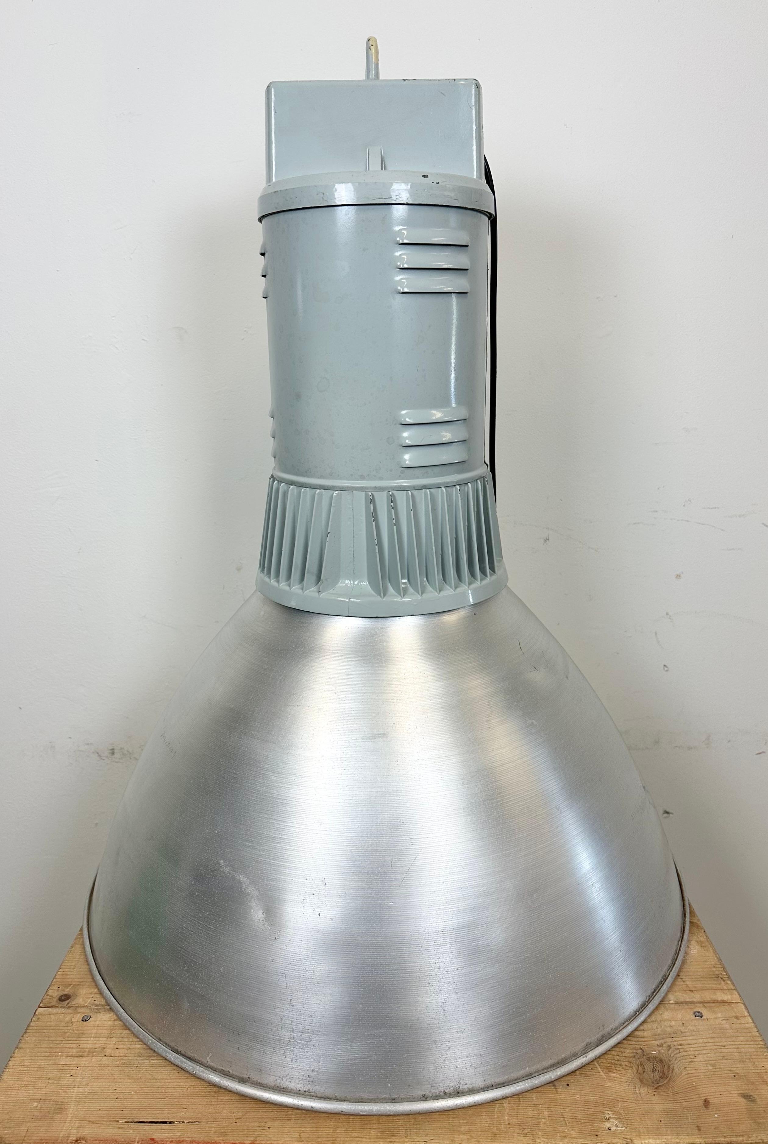 Large Industrial Aluminium Pendant Light from Elektrosvit, 1960s For Sale 9