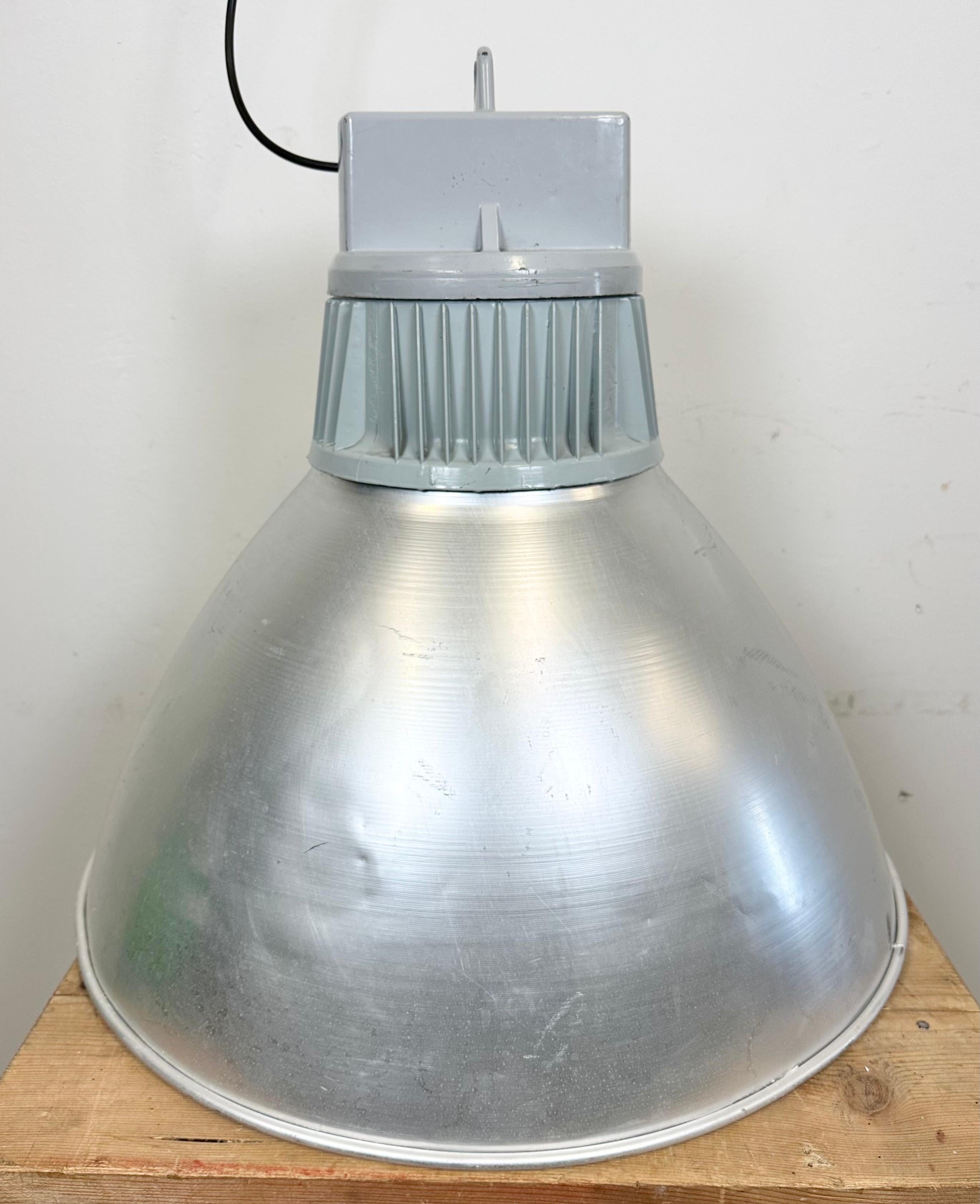 Large Industrial Aluminium Pendant Light from Elektrosvit, 1960s For Sale 10