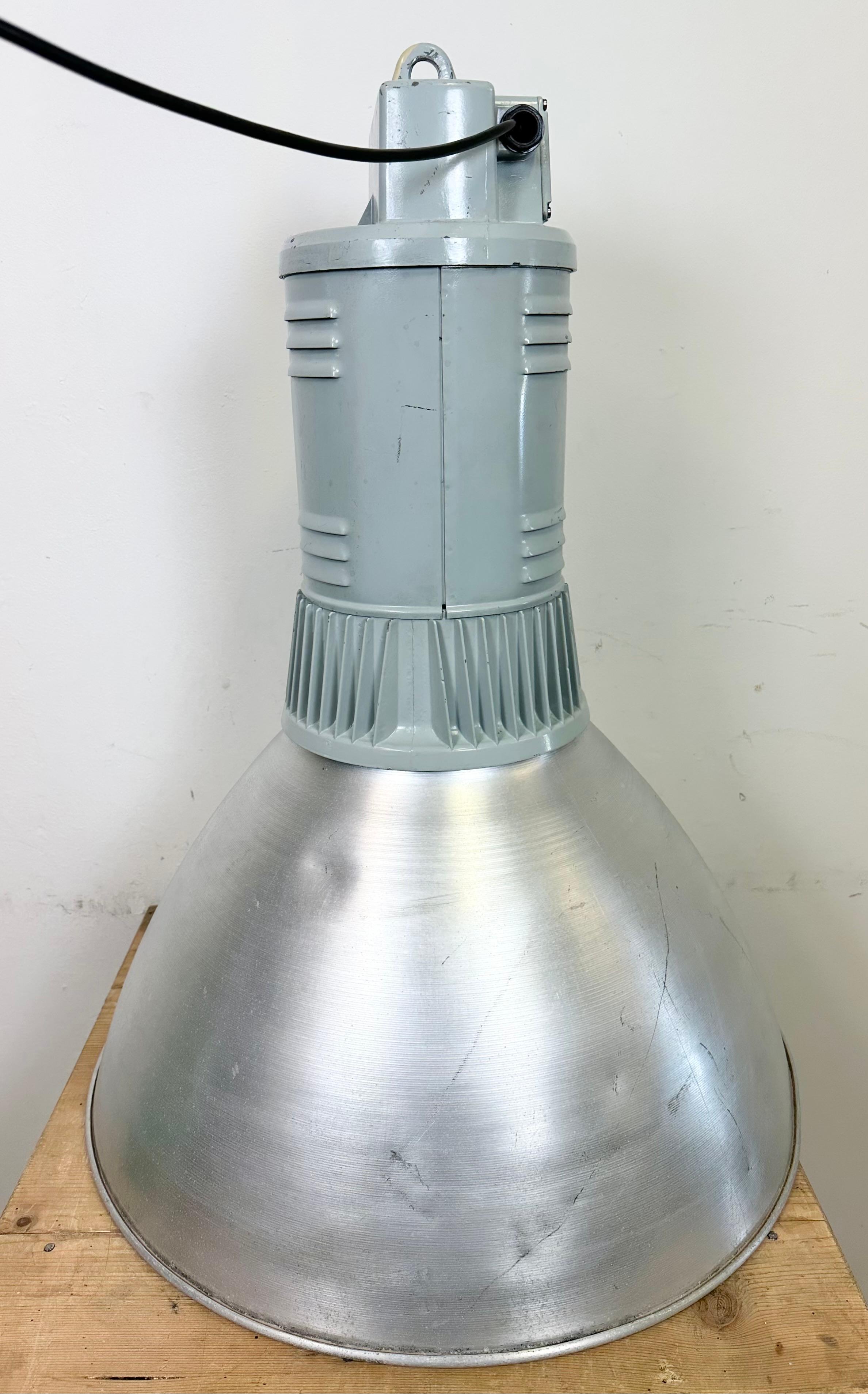Large Industrial Aluminium Pendant Light from Elektrosvit, 1960s For Sale 11