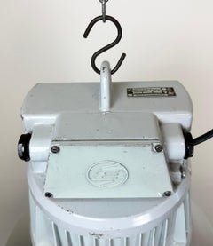 Große industrielle Aluminium-Hängelampe von Elektrosvit, 1960er Jahre