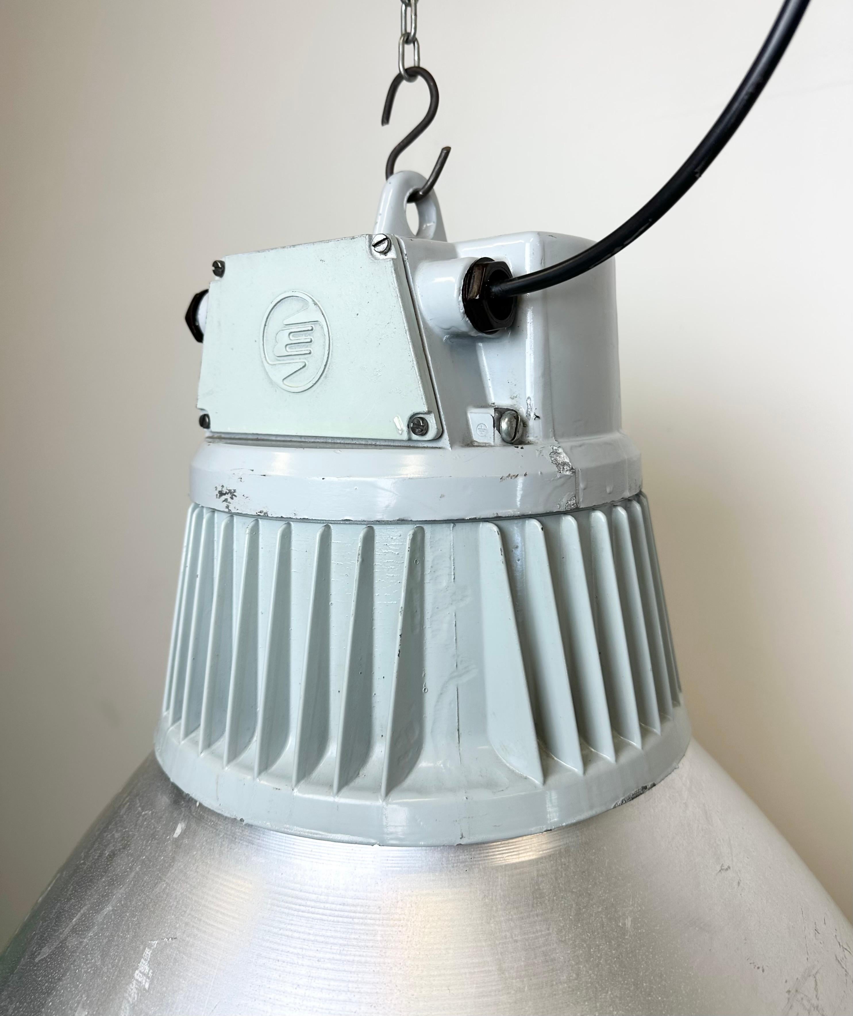 20th Century Large Industrial Aluminium Pendant Light from Elektrosvit, 1960s For Sale