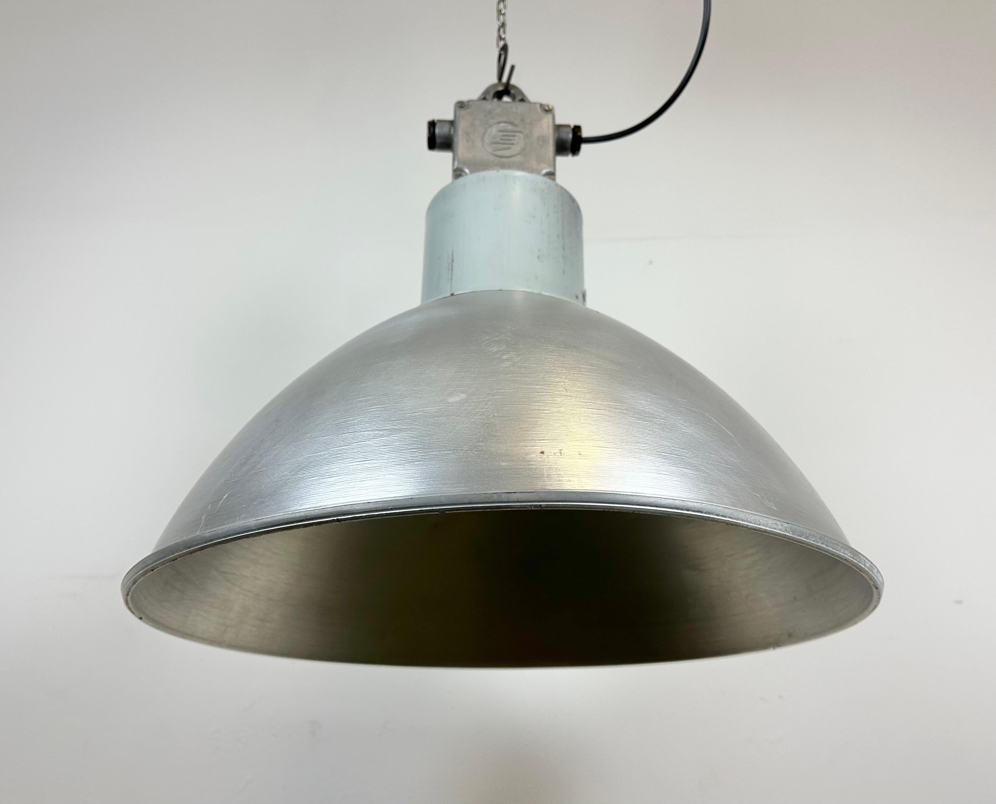 Large Industrial Aluminium Pendant Light from Elektrosvit, 1960s For Sale 2