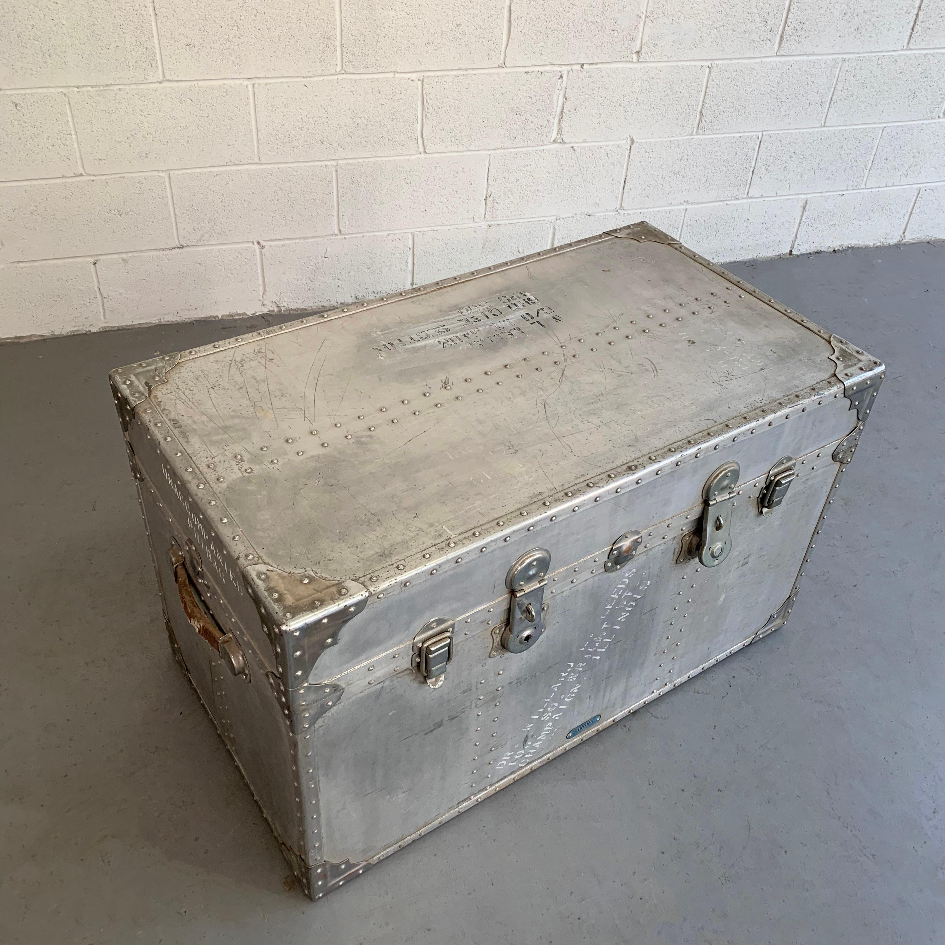 Large Industrial Aluminum Military Trunk In Good Condition In Brooklyn, NY