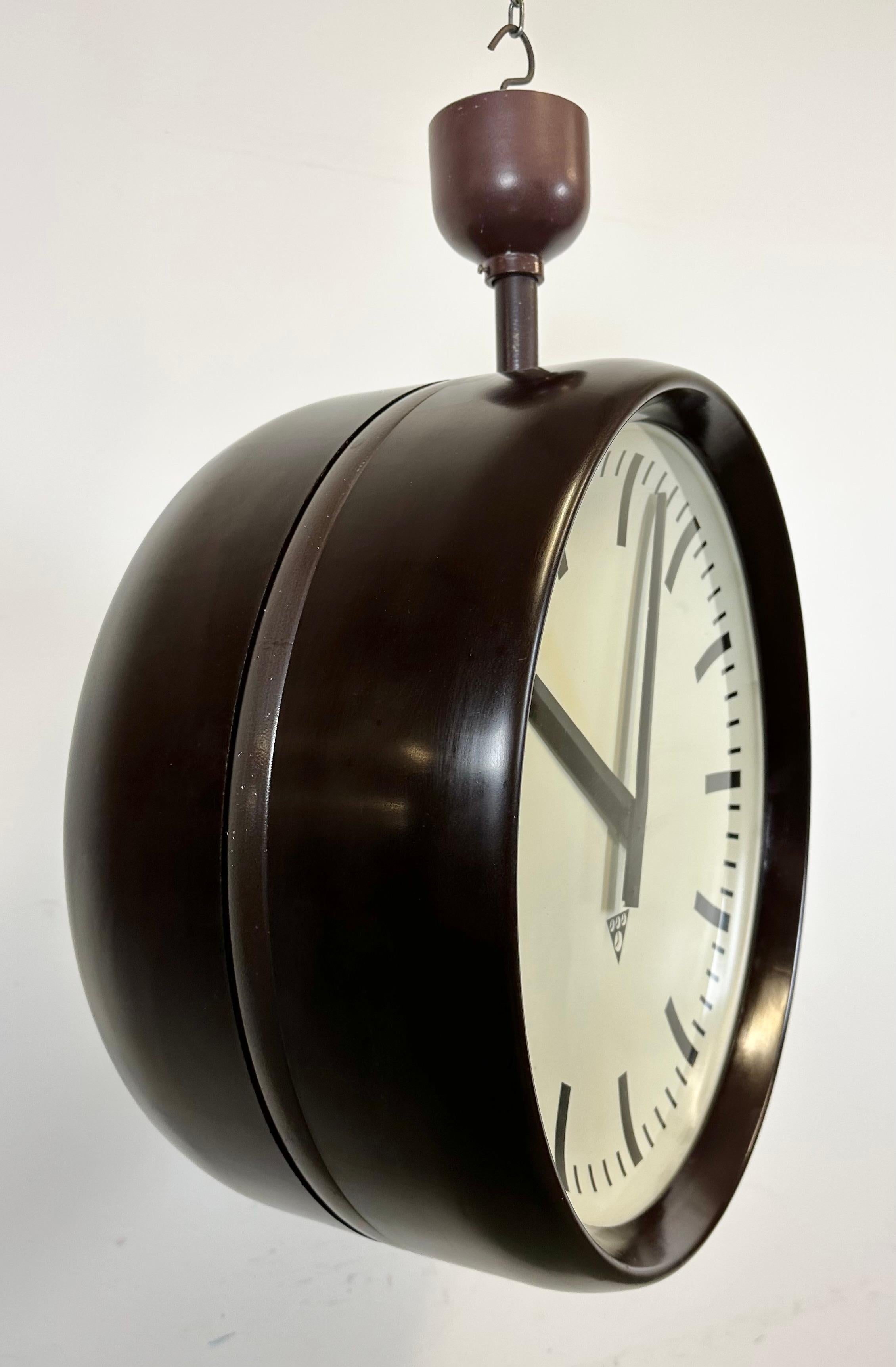 Large Industrial Bakelite Double Sided Factory Clock from Pragotron, 1950s For Sale 11