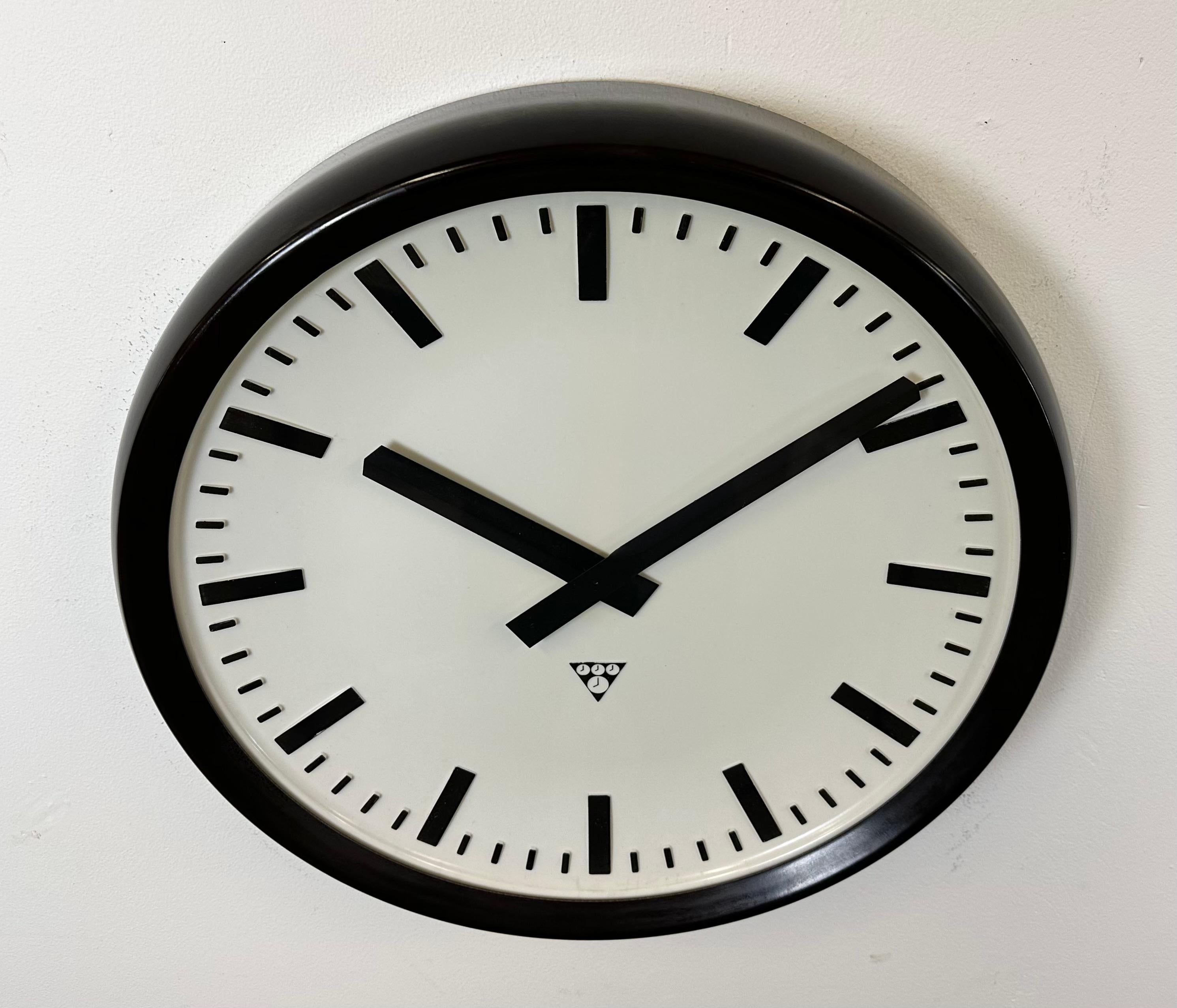 Glass Large Industrial Bakelite Factory Wall Clock from Pragotron, 1960s For Sale