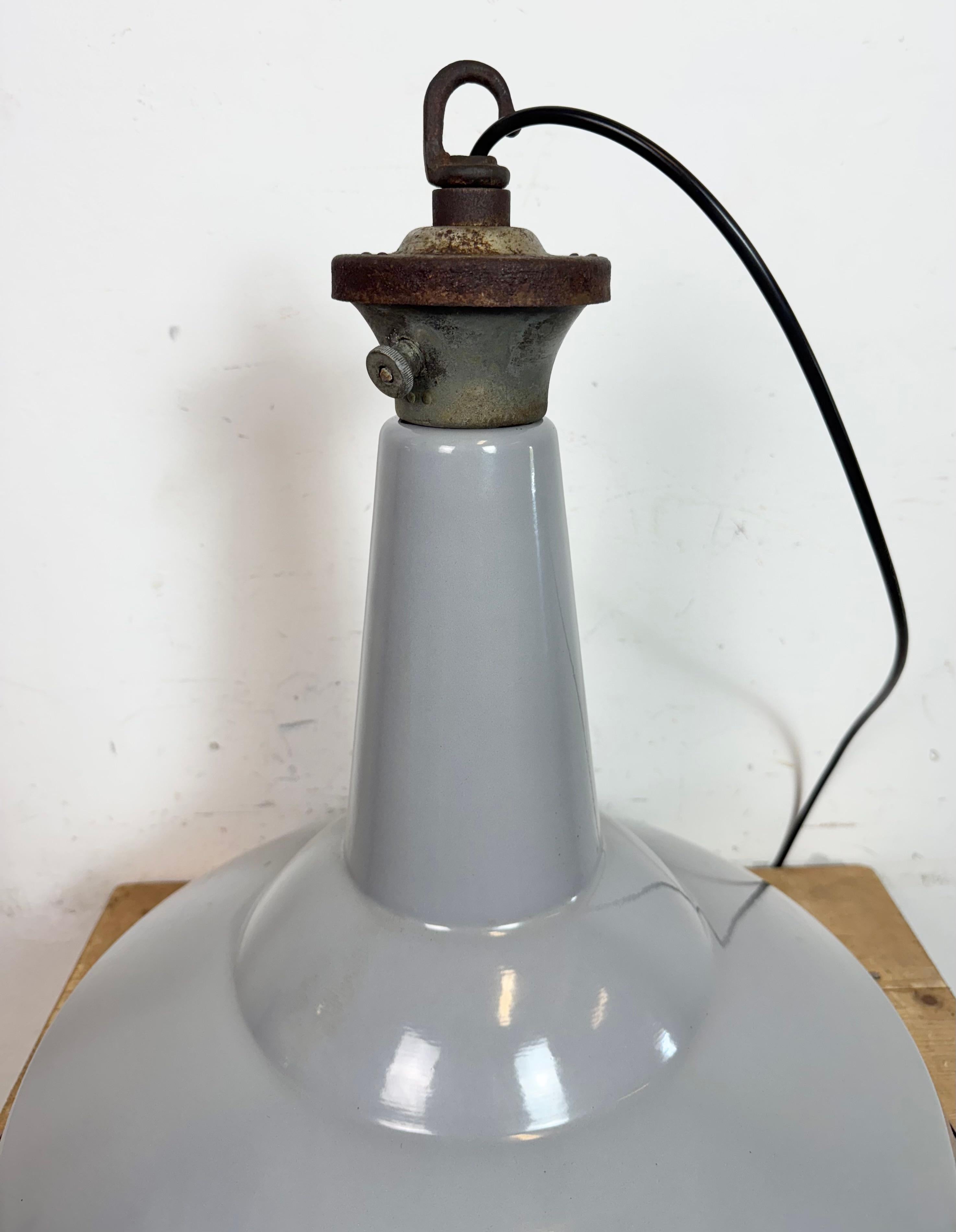 Large Industrial British Grey Enamel Factory Pendant Lamp from Benjamin, 1960s For Sale 9