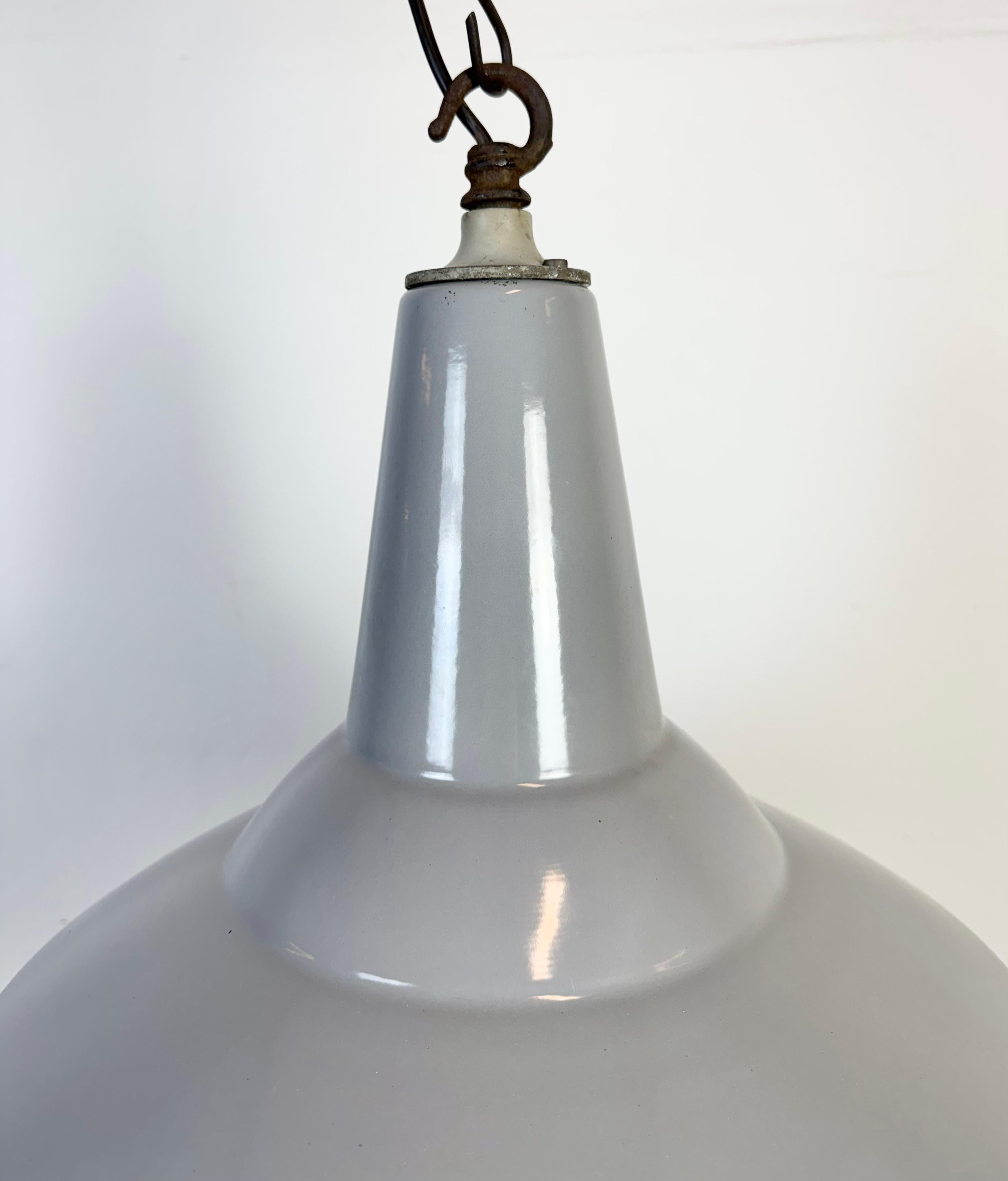 Large Industrial British Grey Enamel Factory Pendant Lamp from Benjamin, 1960s For Sale 2