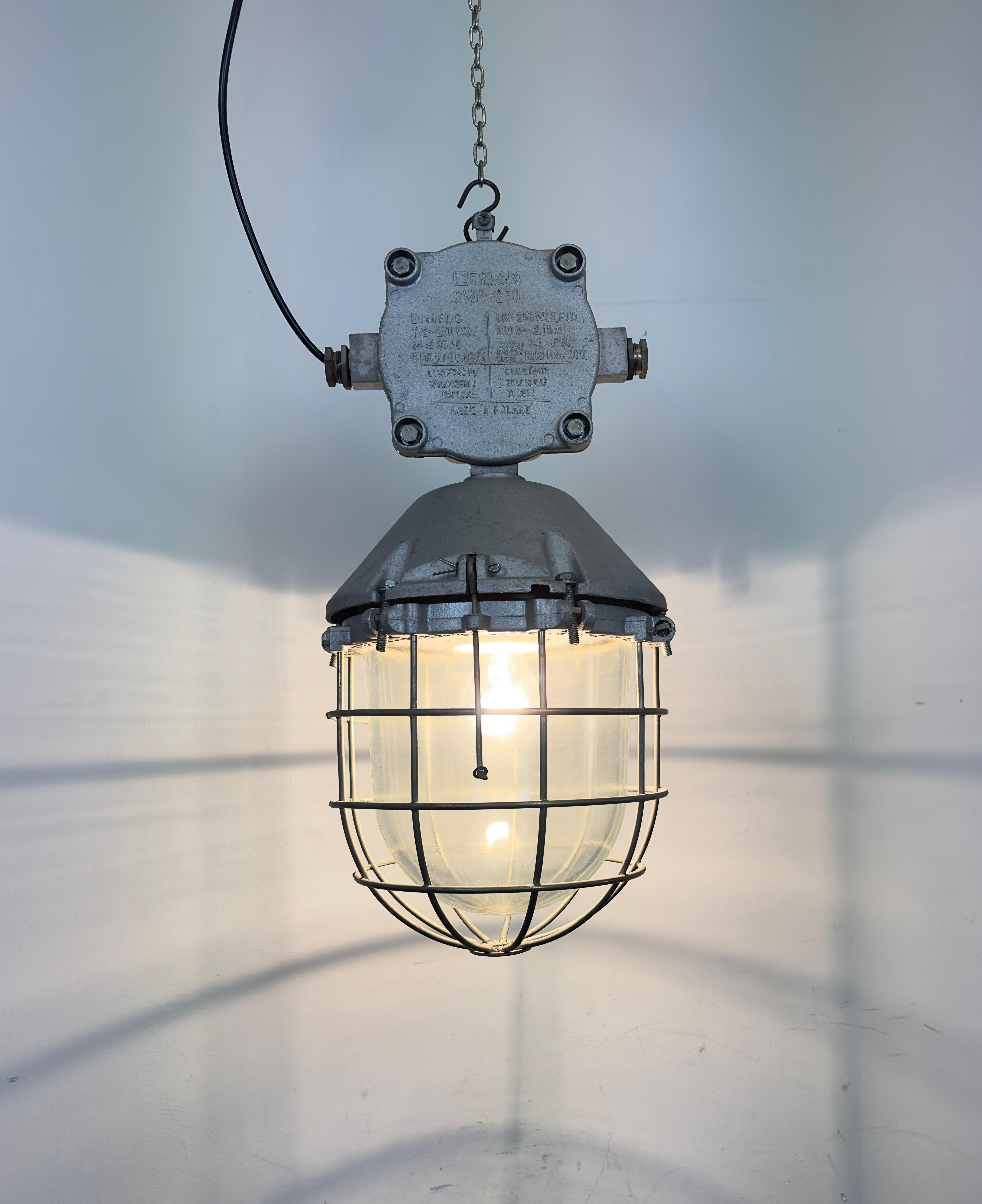 Large Industrial Cast Aluminium Cage Pendant Light, 1970 For Sale 5