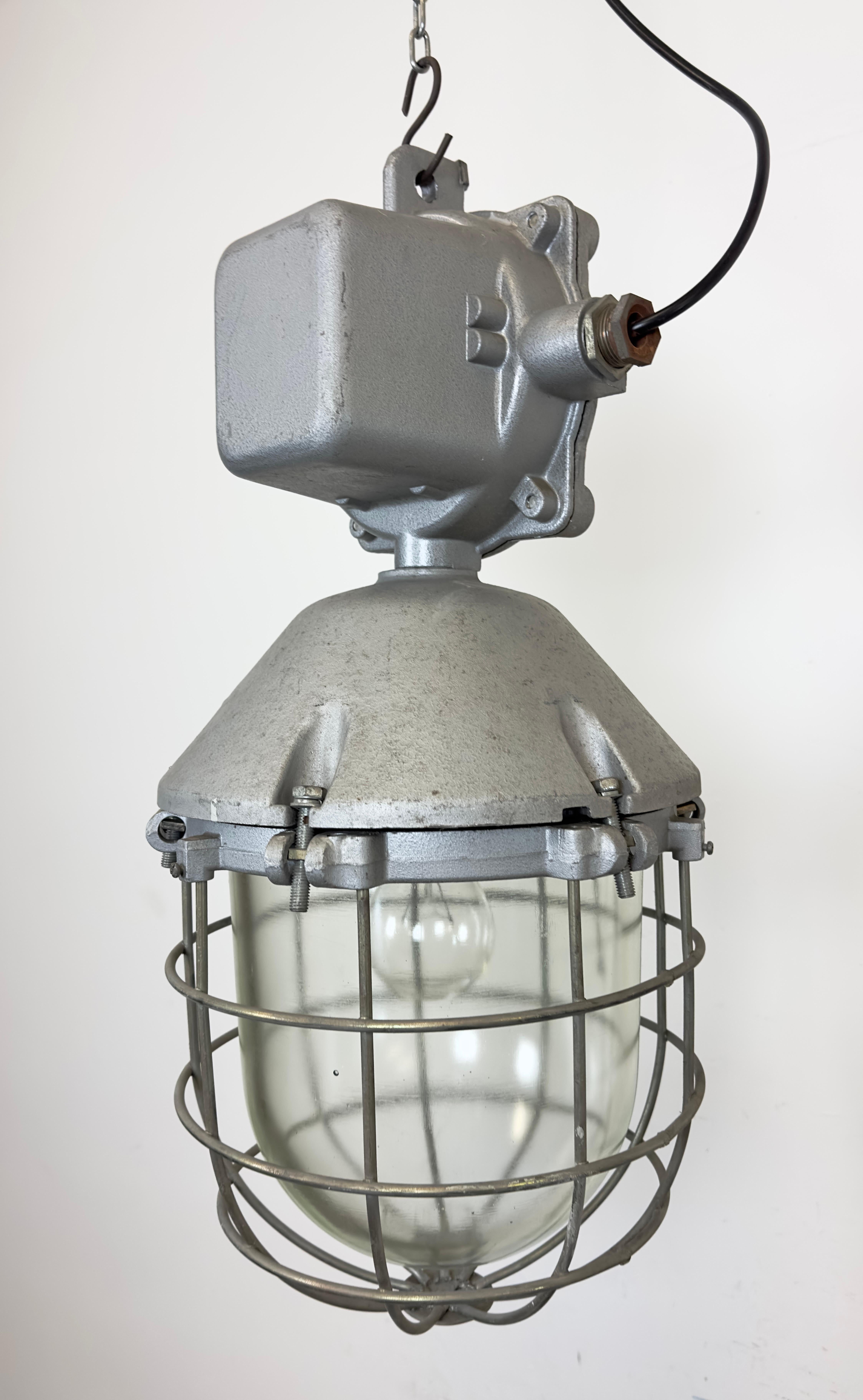 Large Industrial Cast Aluminium Cage Pendant Light, 1970 For Sale 8